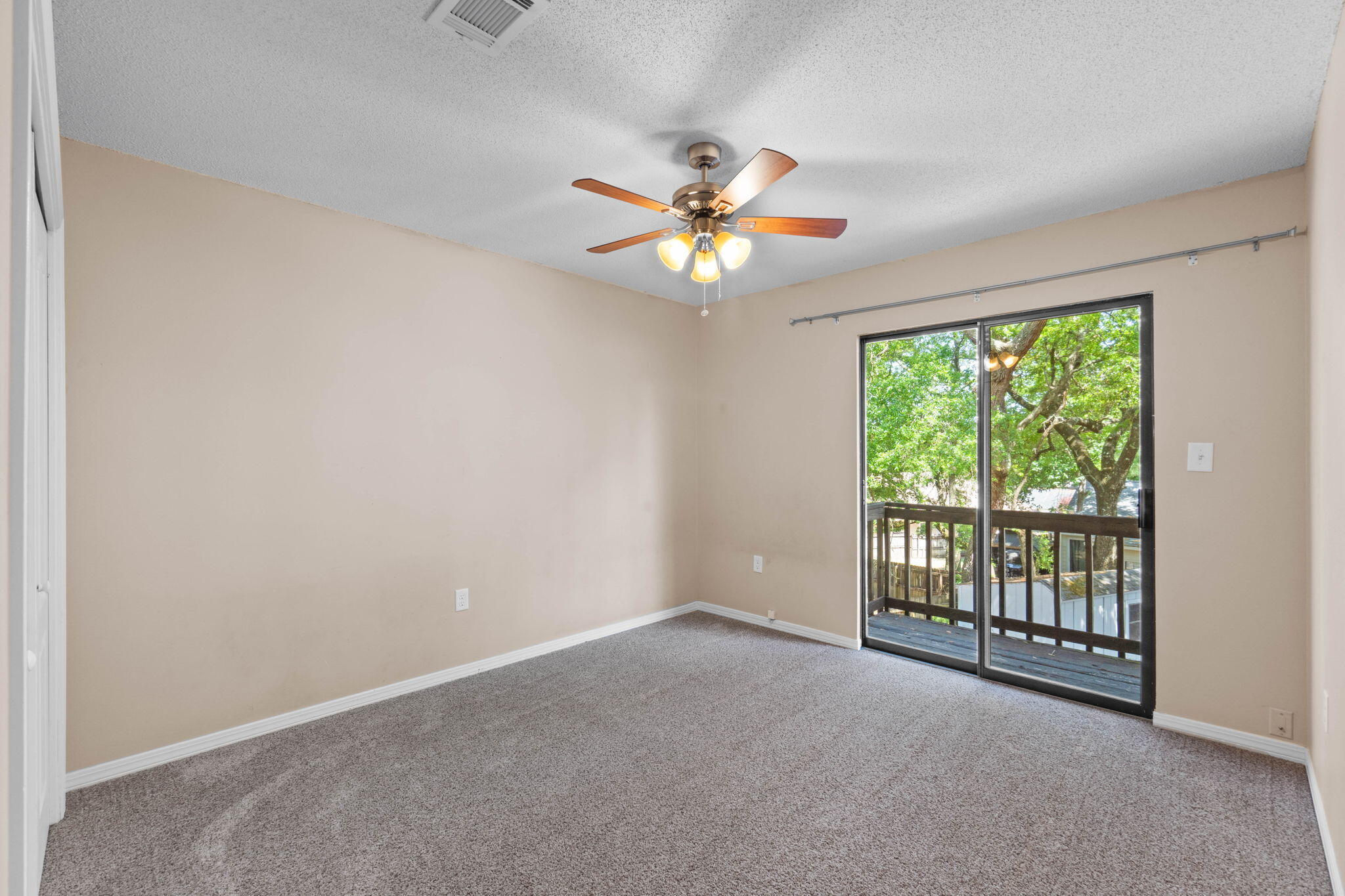 CREEKSIDE 4 - Residential