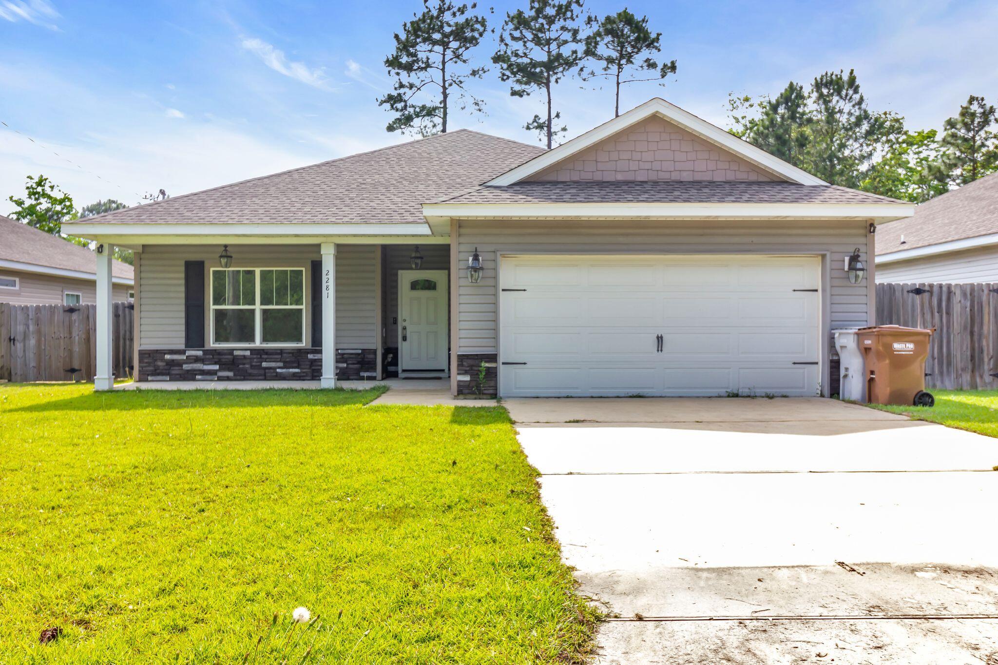 CRESCENT SHORES - Residential Lease