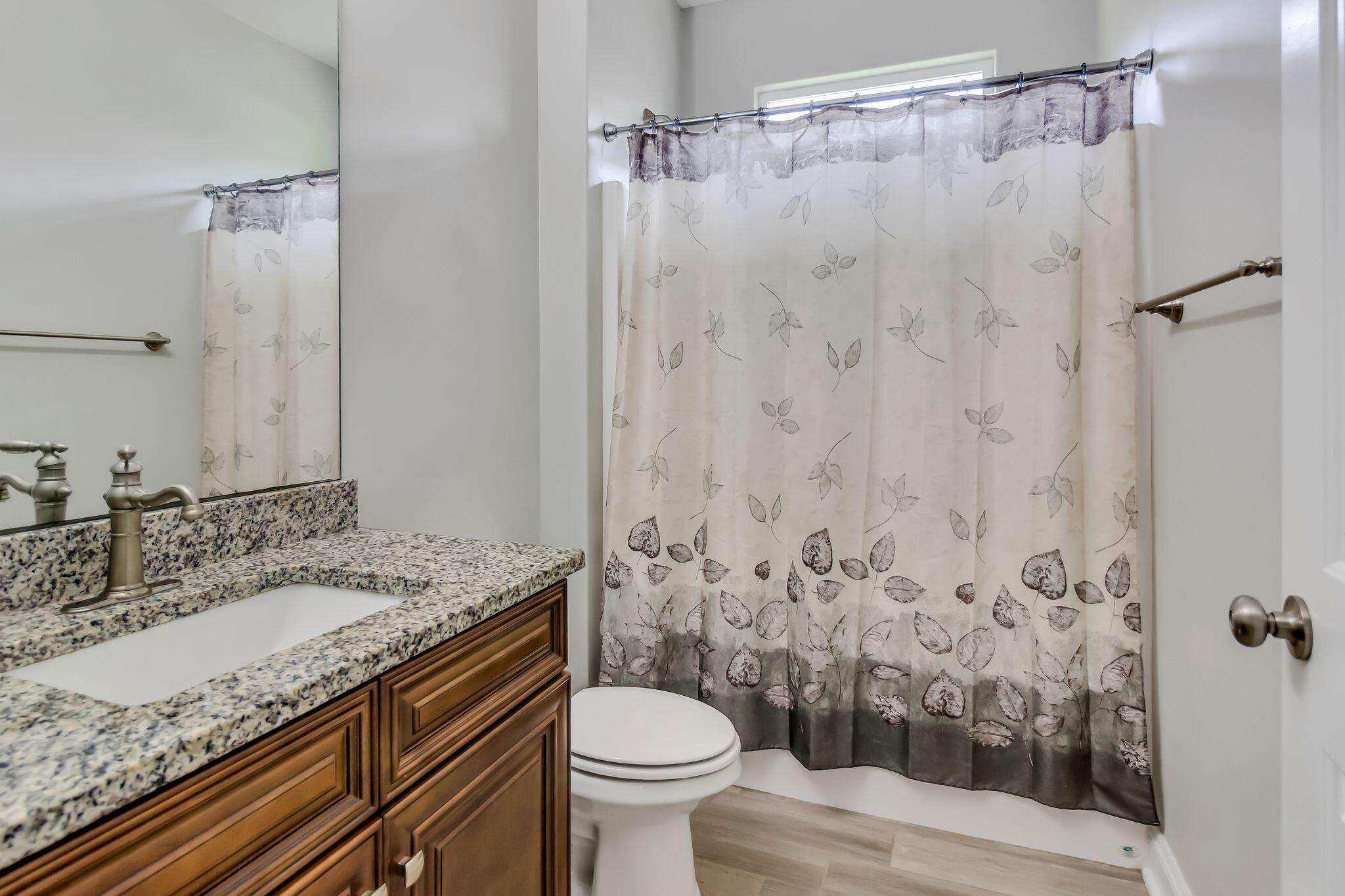 CRESCENT SHORES - Residential Lease