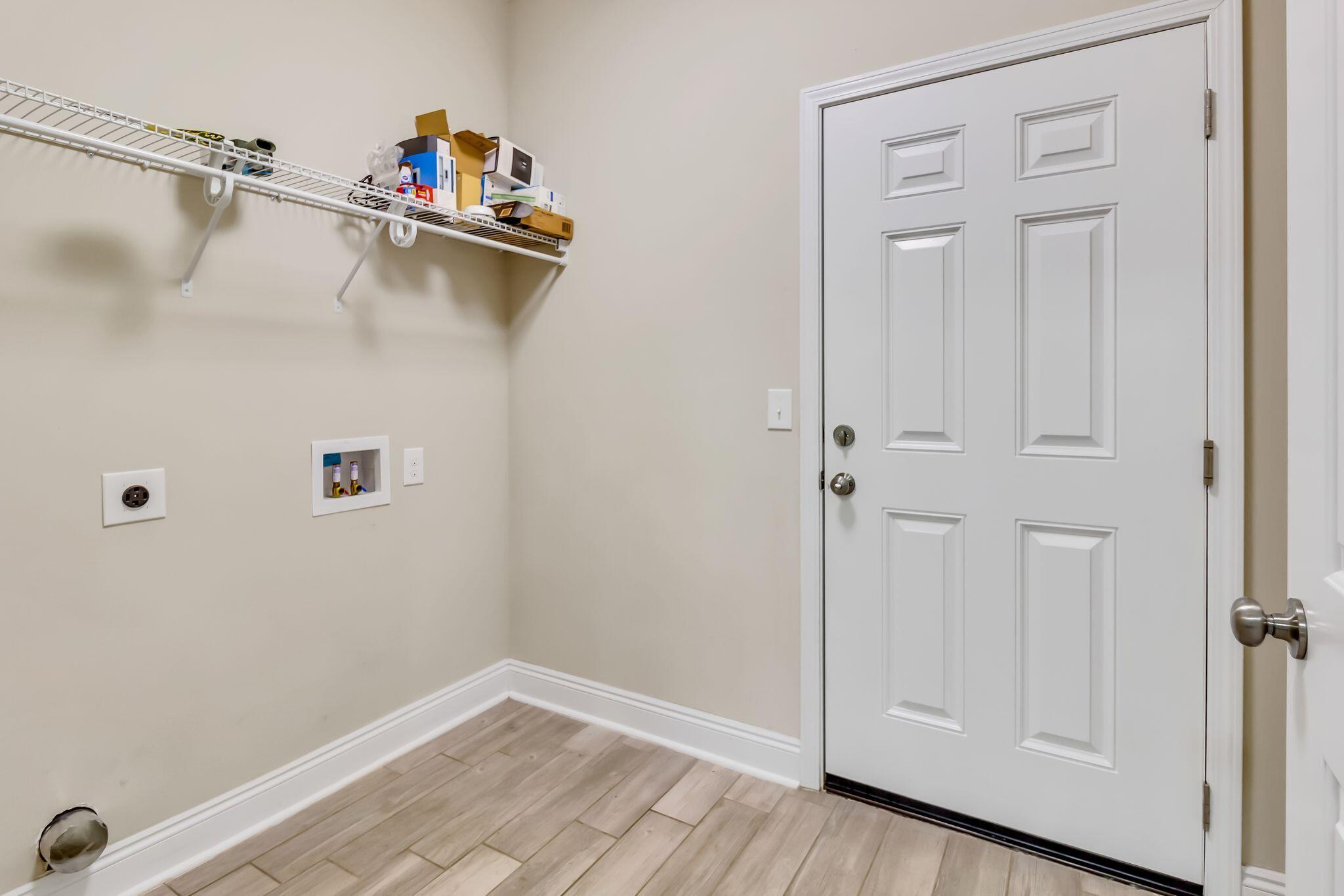 CRESCENT SHORES - Residential Lease