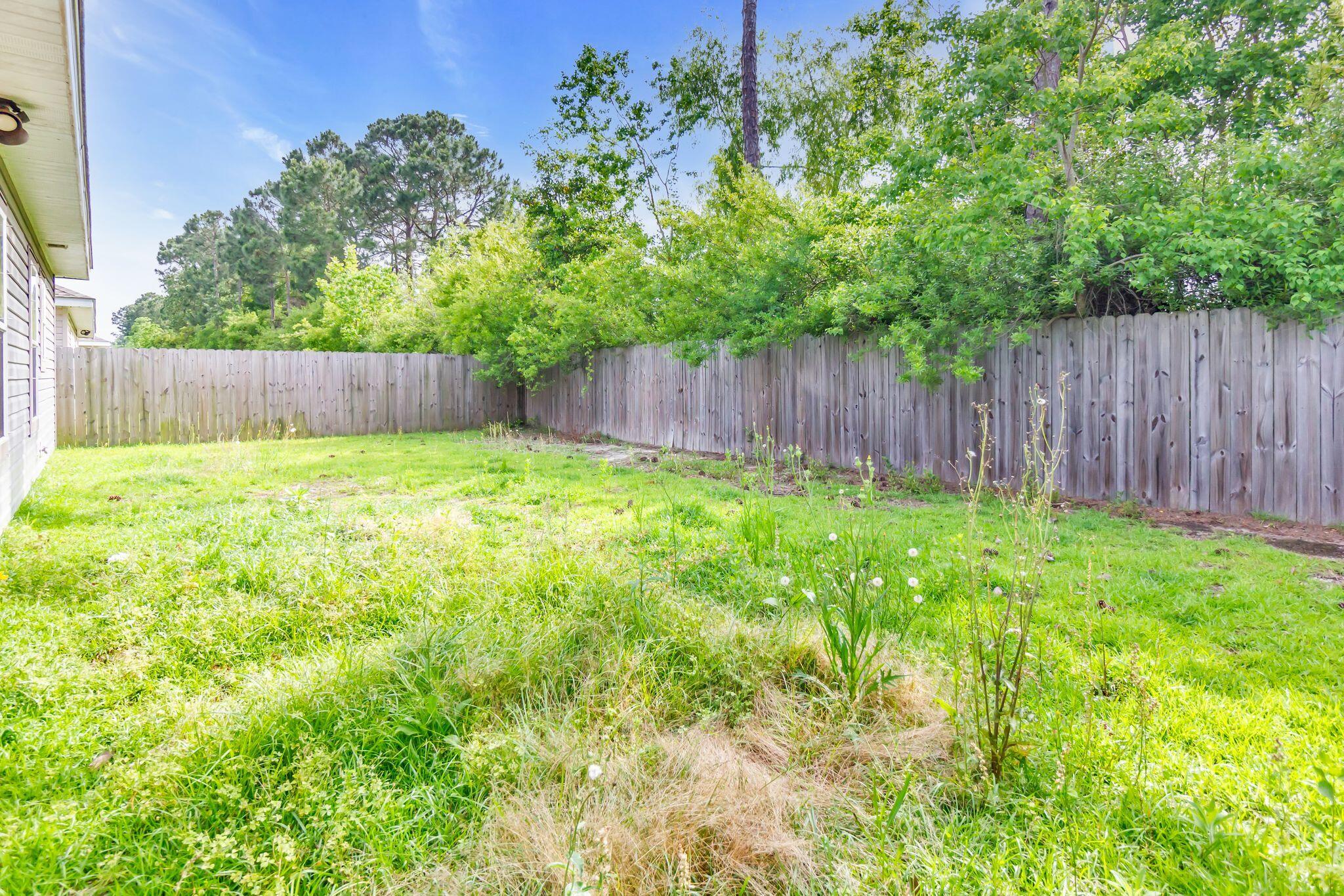 CRESCENT SHORES - Residential Lease