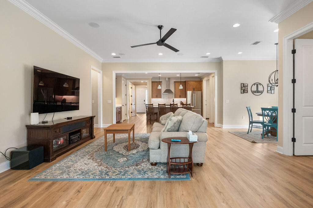 RAIDERS LANDING PH 1 - Residential