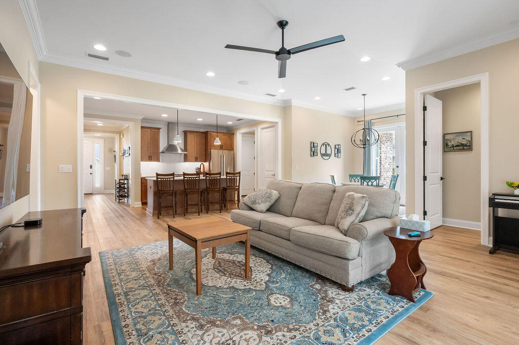 RAIDERS LANDING PH 1 - Residential