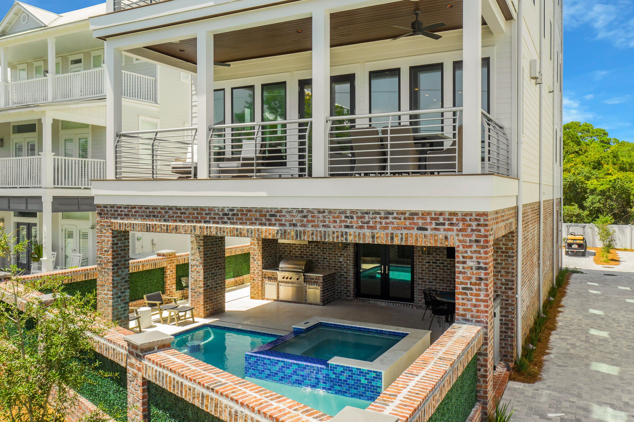 3325 E County Highway 30A