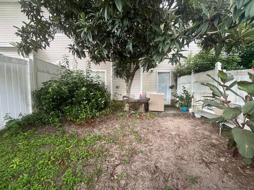 123 Farrah Avenue