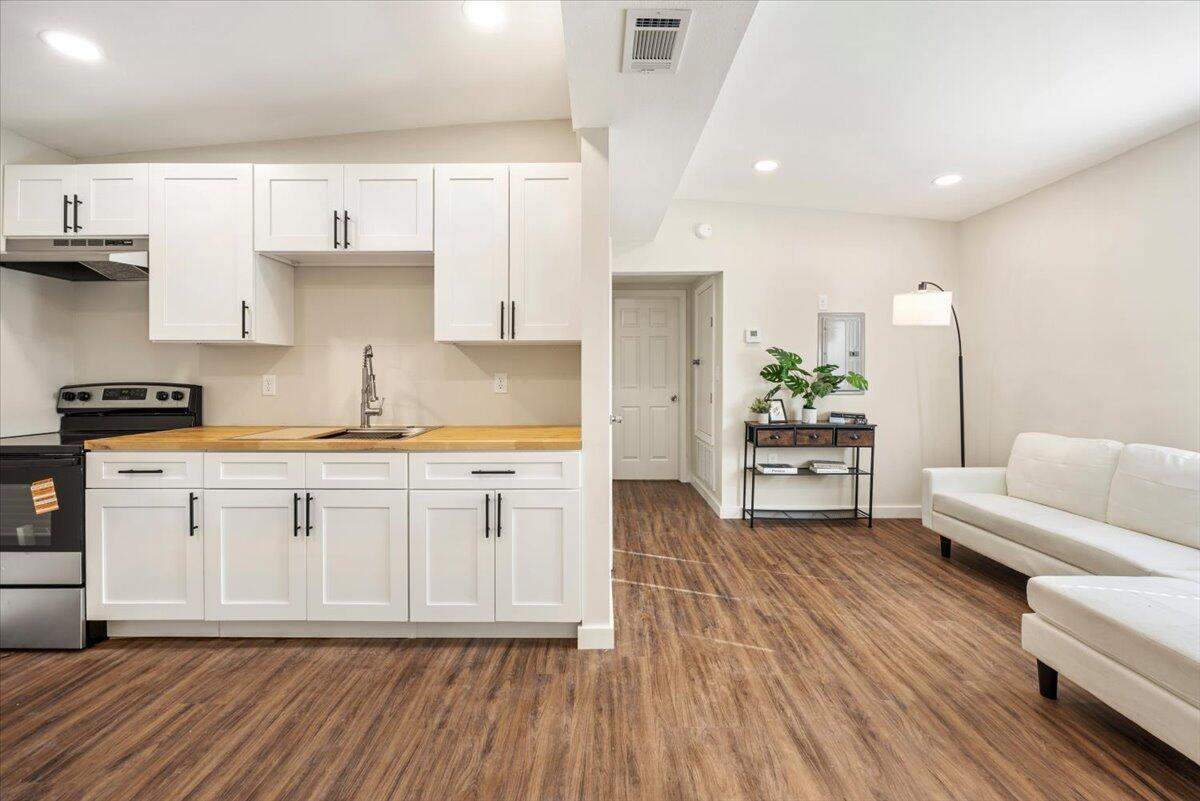 First Harvesters Homes Addn - Residential