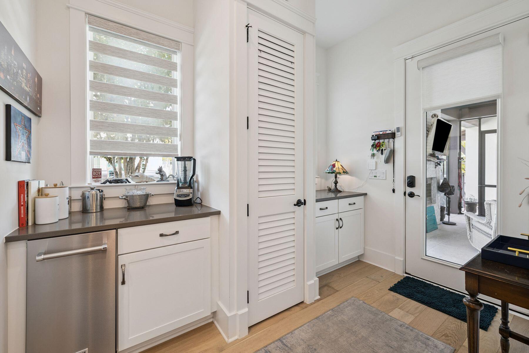 VILLAGE OF WHITE CLIFFS THE - Residential