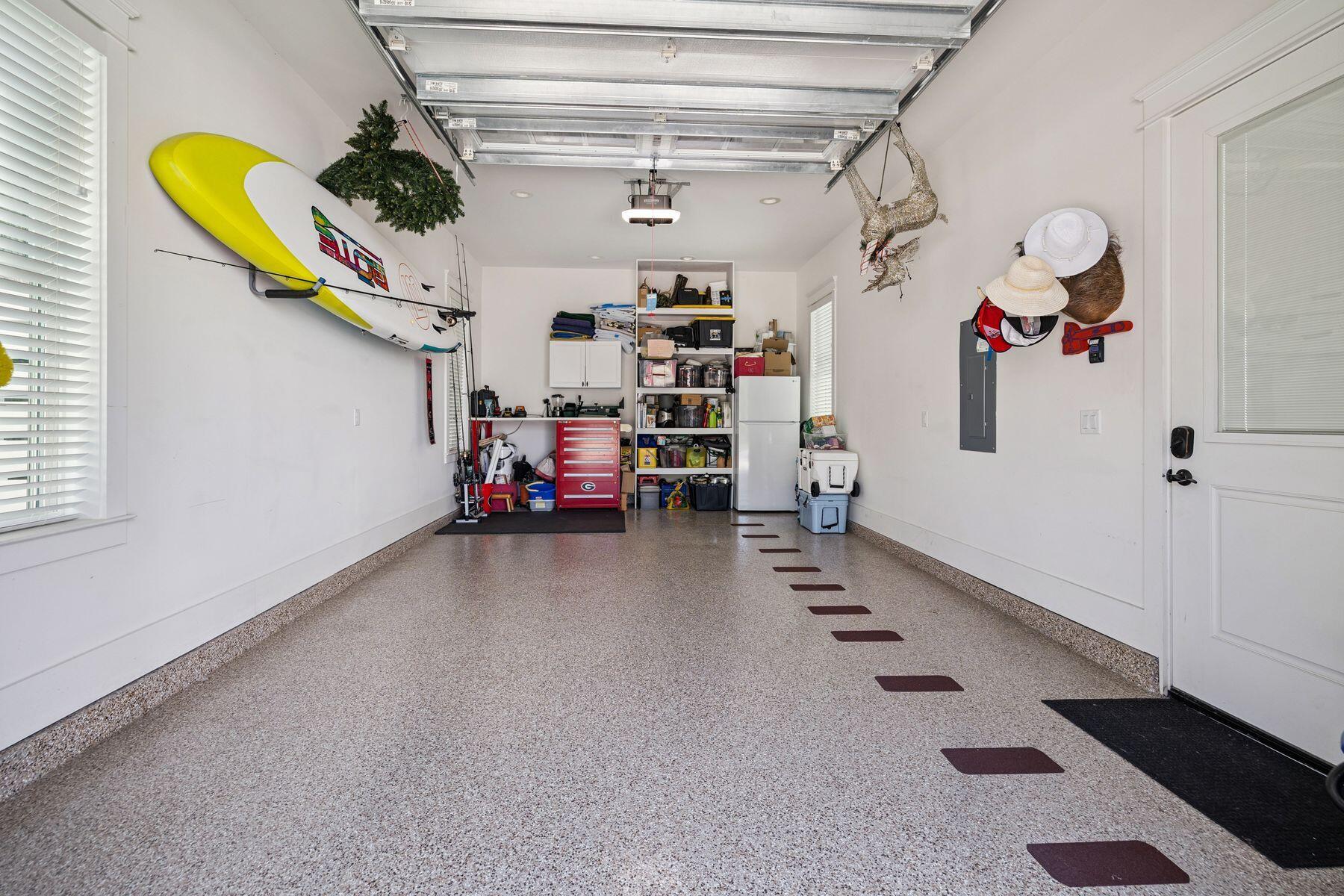 VILLAGE OF WHITE CLIFFS THE - Residential