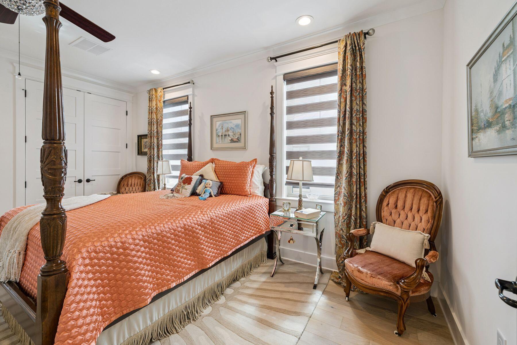 VILLAGE OF WHITE CLIFFS THE - Residential