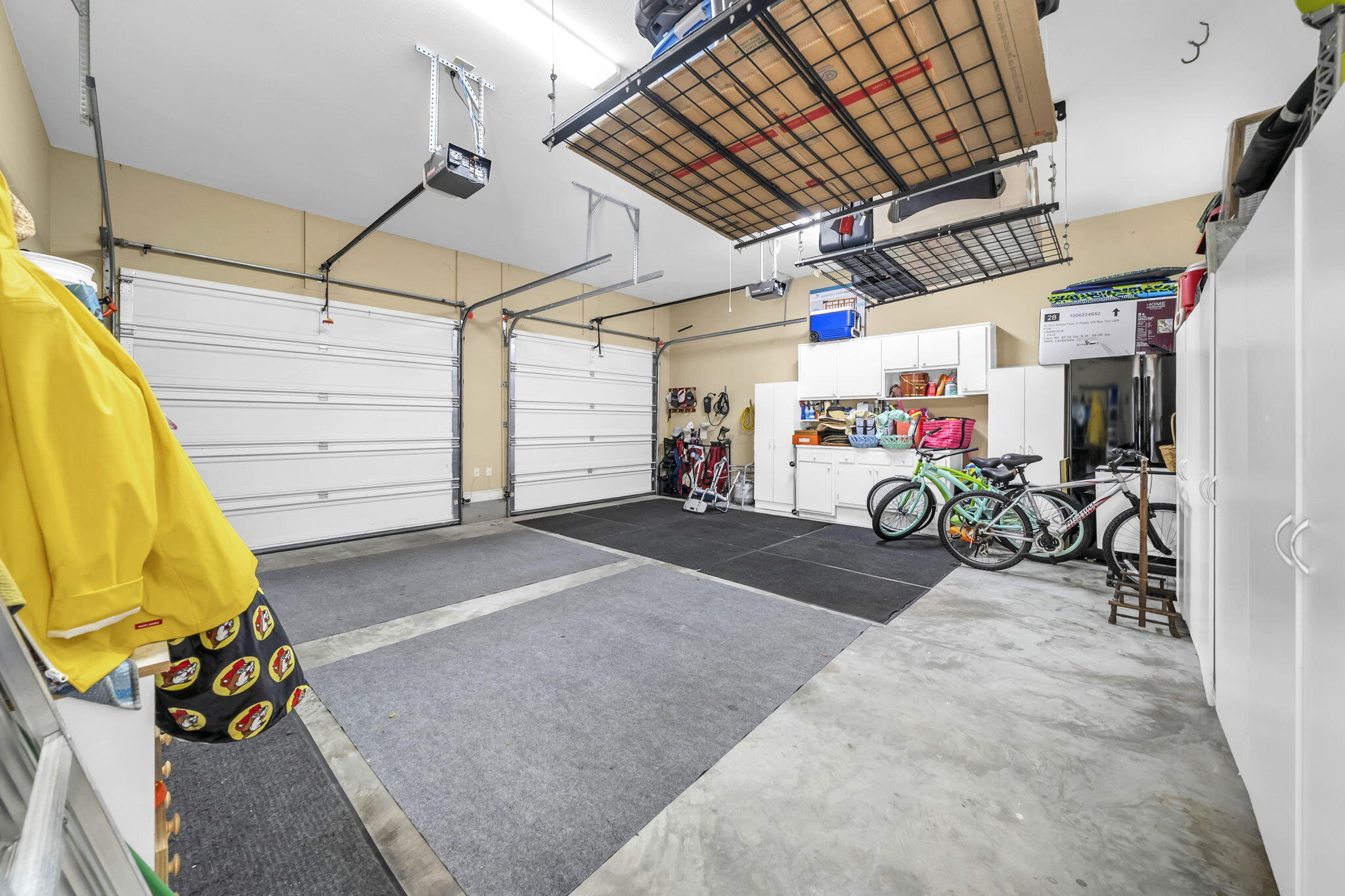 VINEYARD AT RAVEN OAKS - Residential