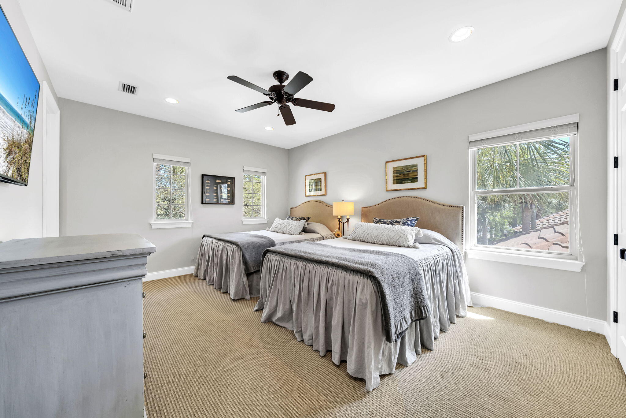 VINEYARD AT RAVEN OAKS - Residential