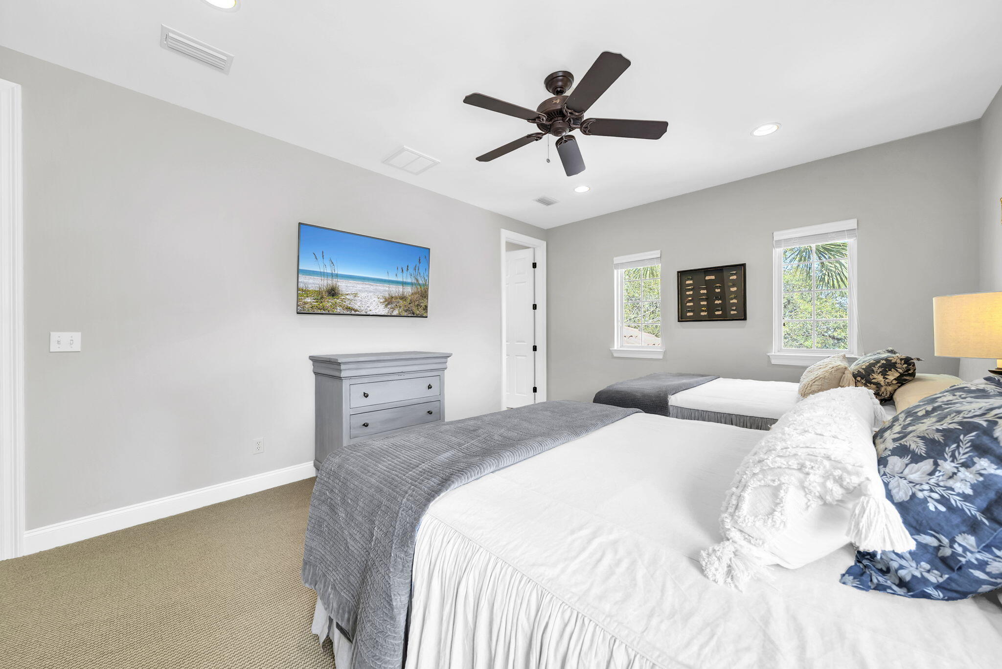 VINEYARD AT RAVEN OAKS - Residential