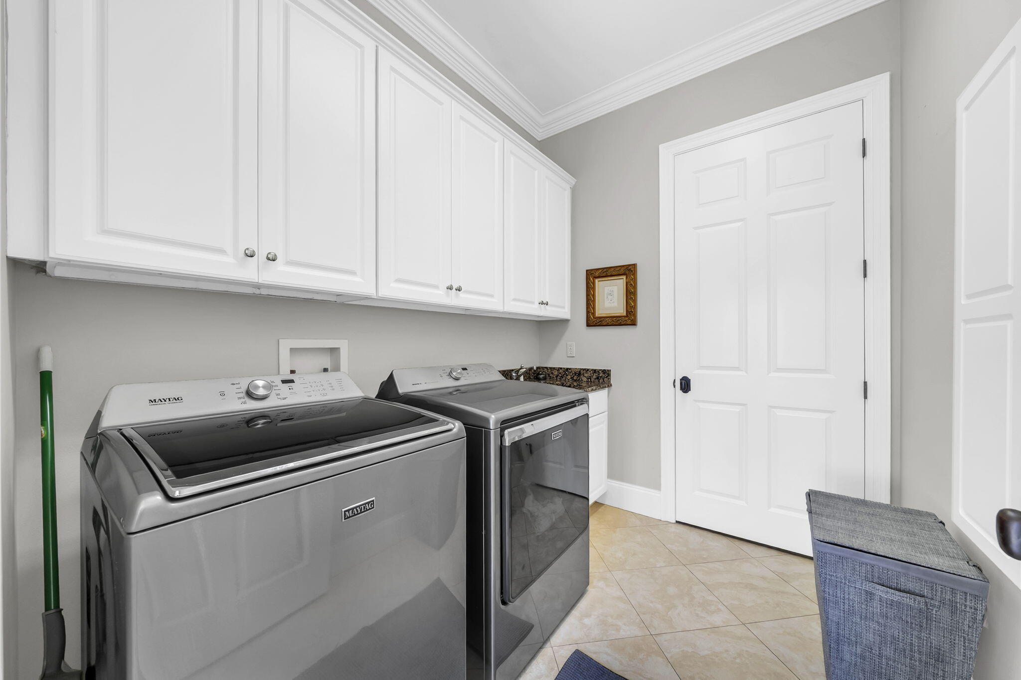 VINEYARD AT RAVEN OAKS - Residential