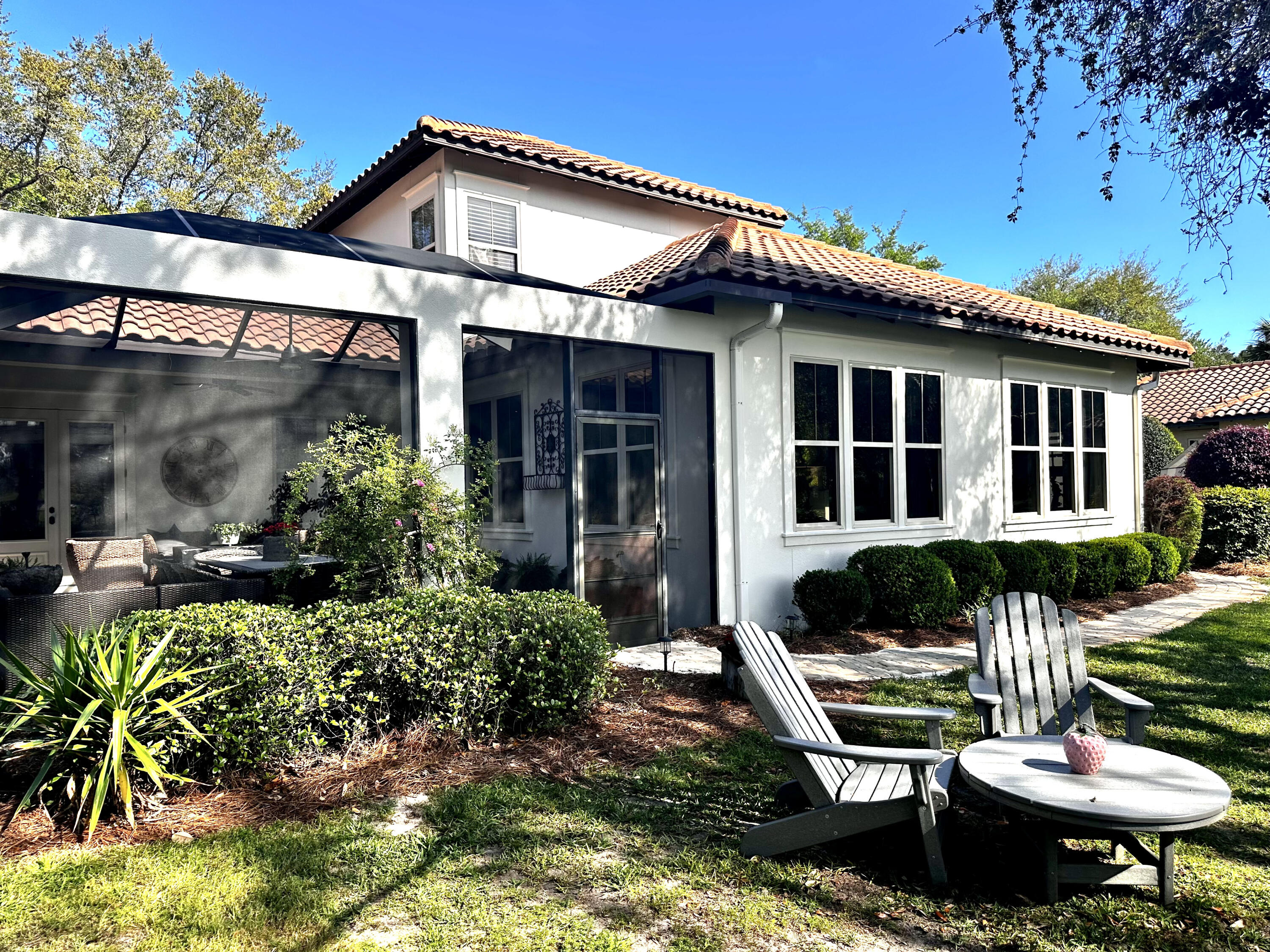 VINEYARD AT RAVEN OAKS - Residential