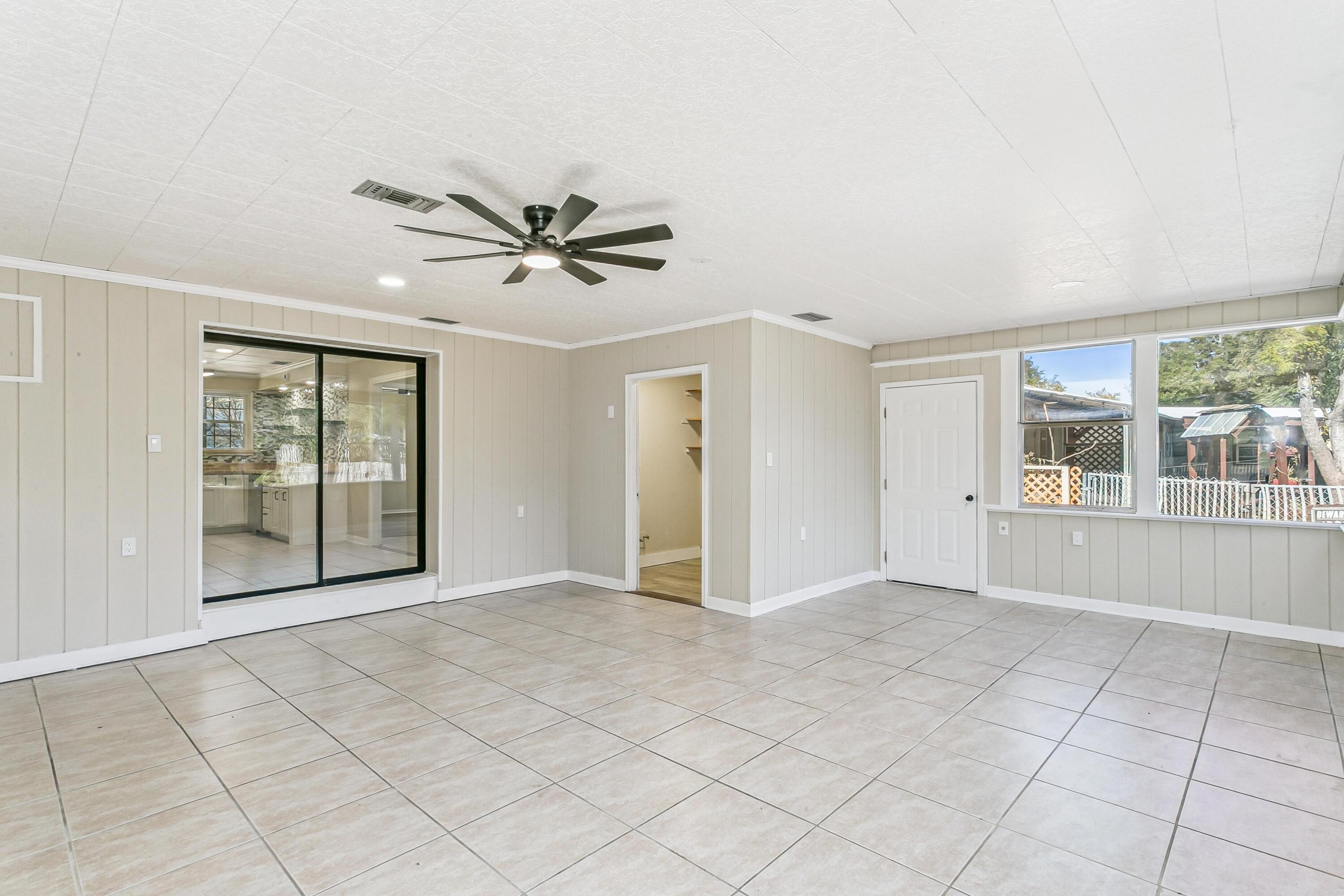 SEABREEZE ADD #4 - Residential