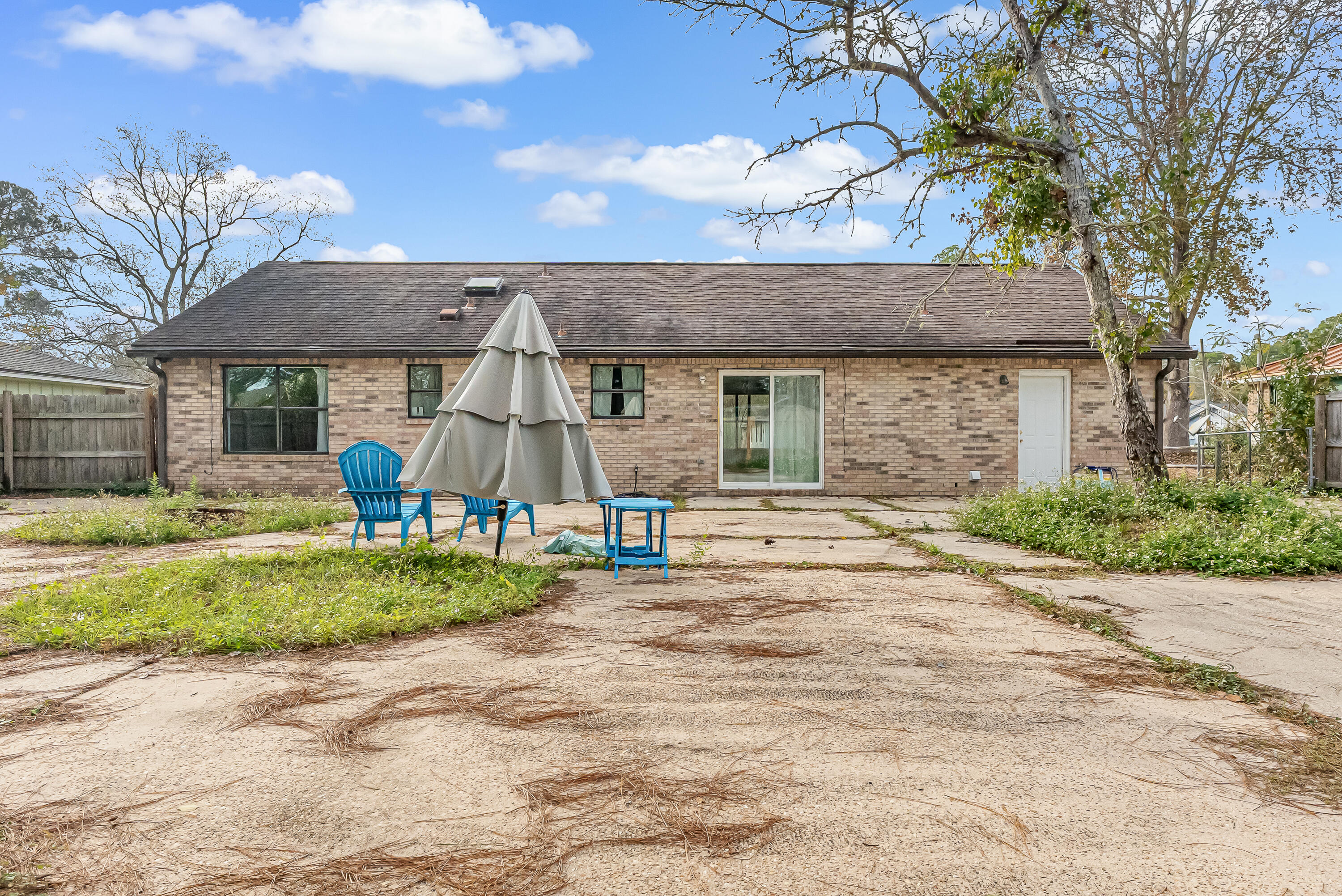 PINE MEADOWS - Residential