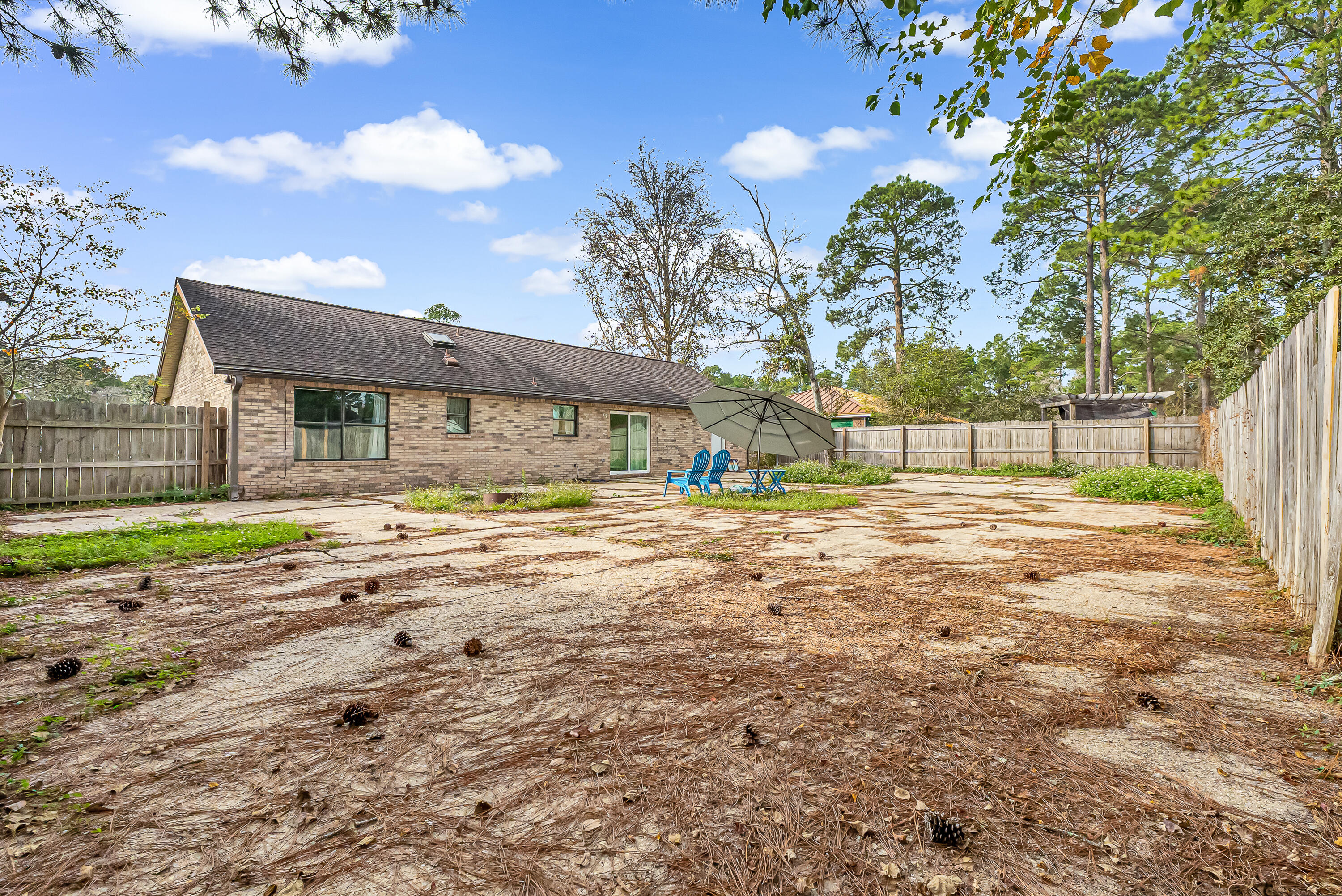 PINE MEADOWS - Residential