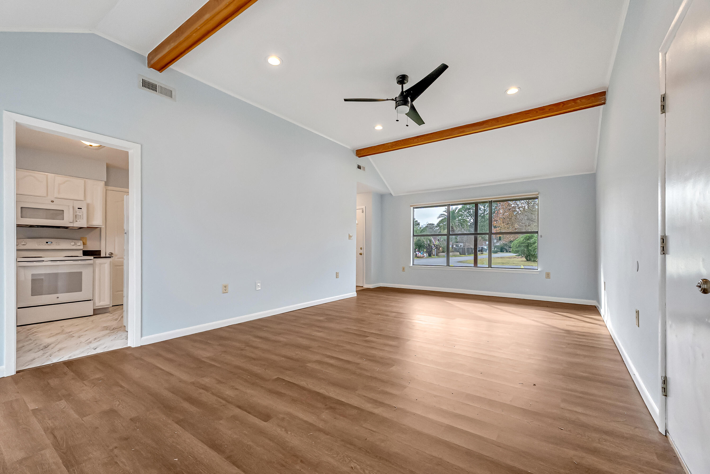 PINE MEADOWS - Residential