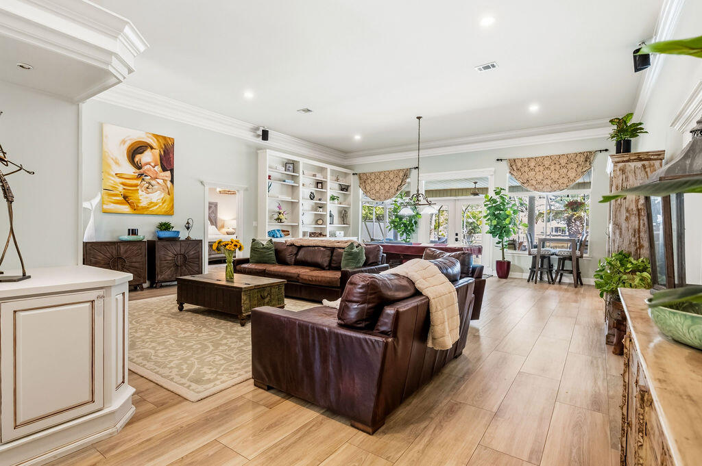 SOUTHWIND PH 5 - Residential