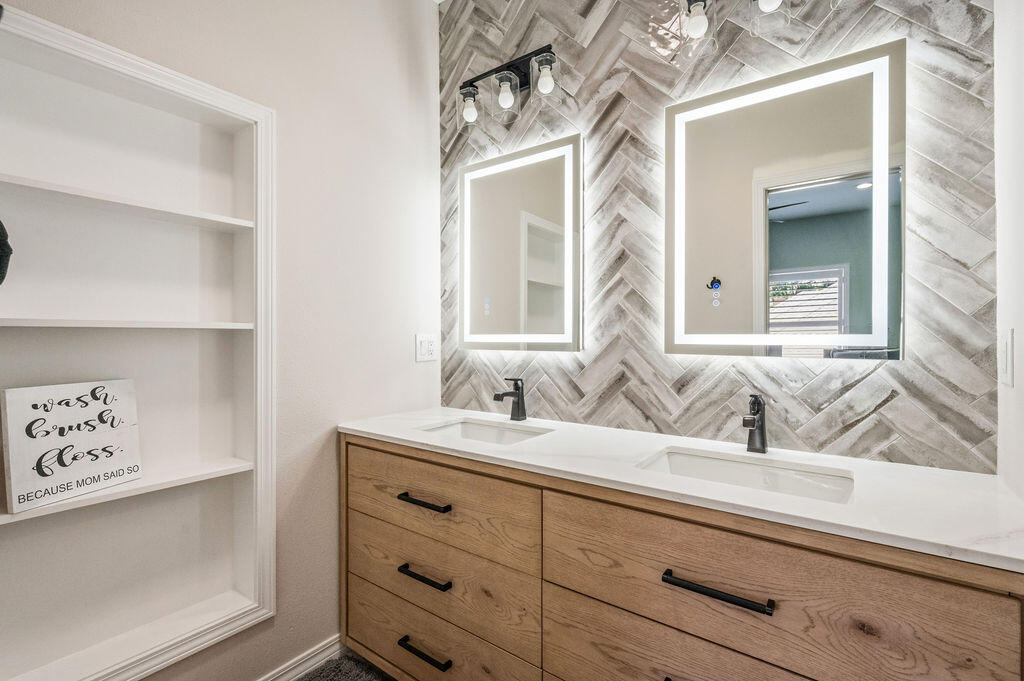 SOUTHWIND PH 5 - Residential