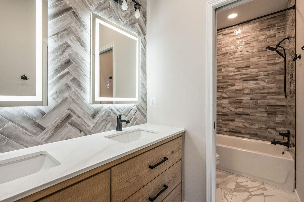 SOUTHWIND PH 5 - Residential