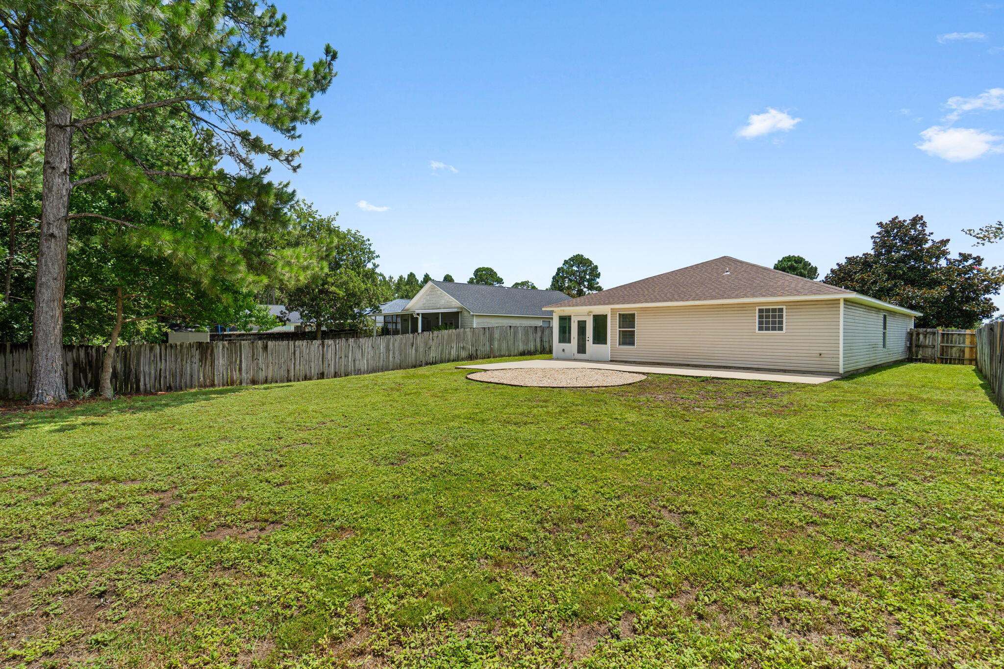 HIDDEN SHORES - Residential