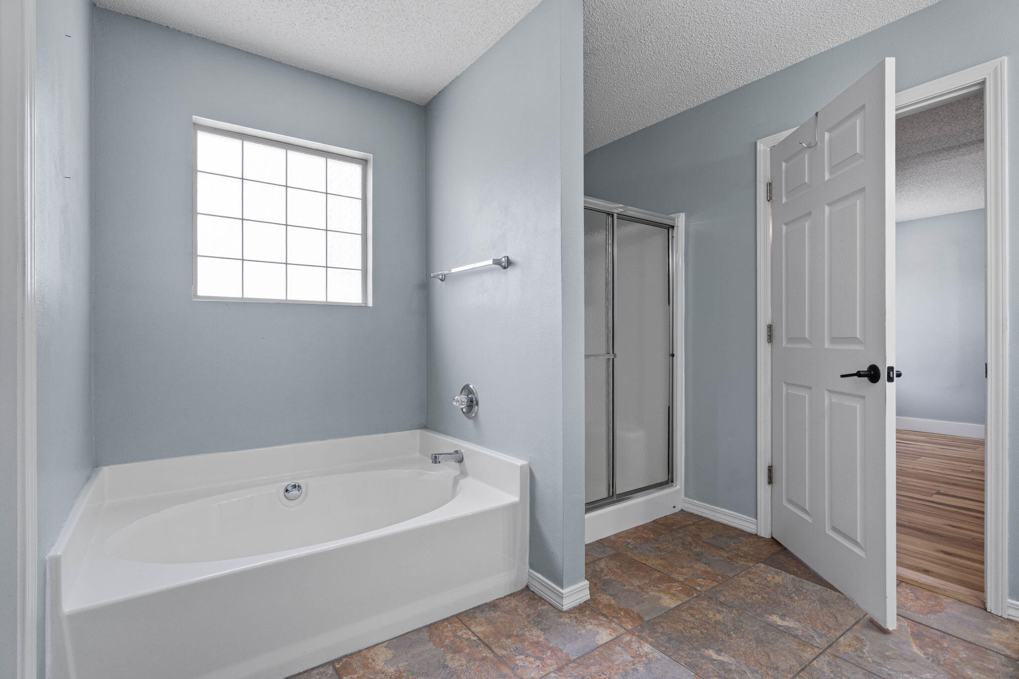 HIDDEN SHORES - Residential