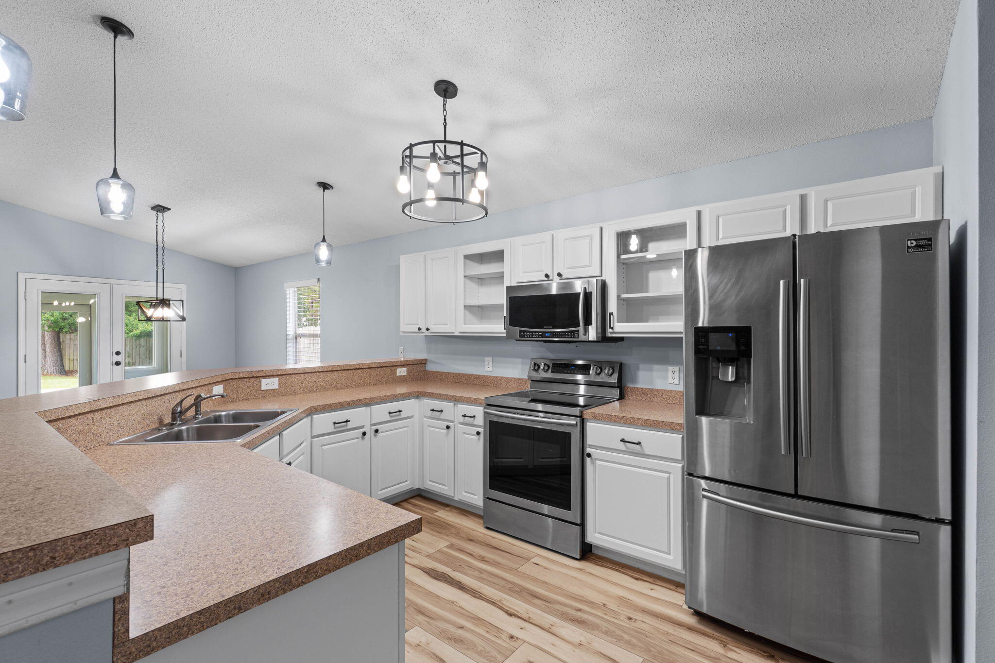 HIDDEN SHORES - Residential