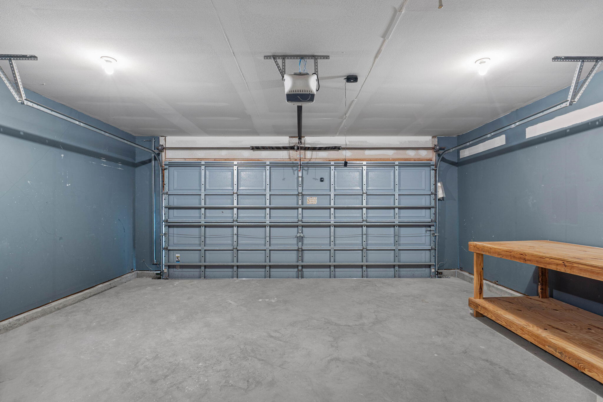 HIDDEN SHORES - Residential