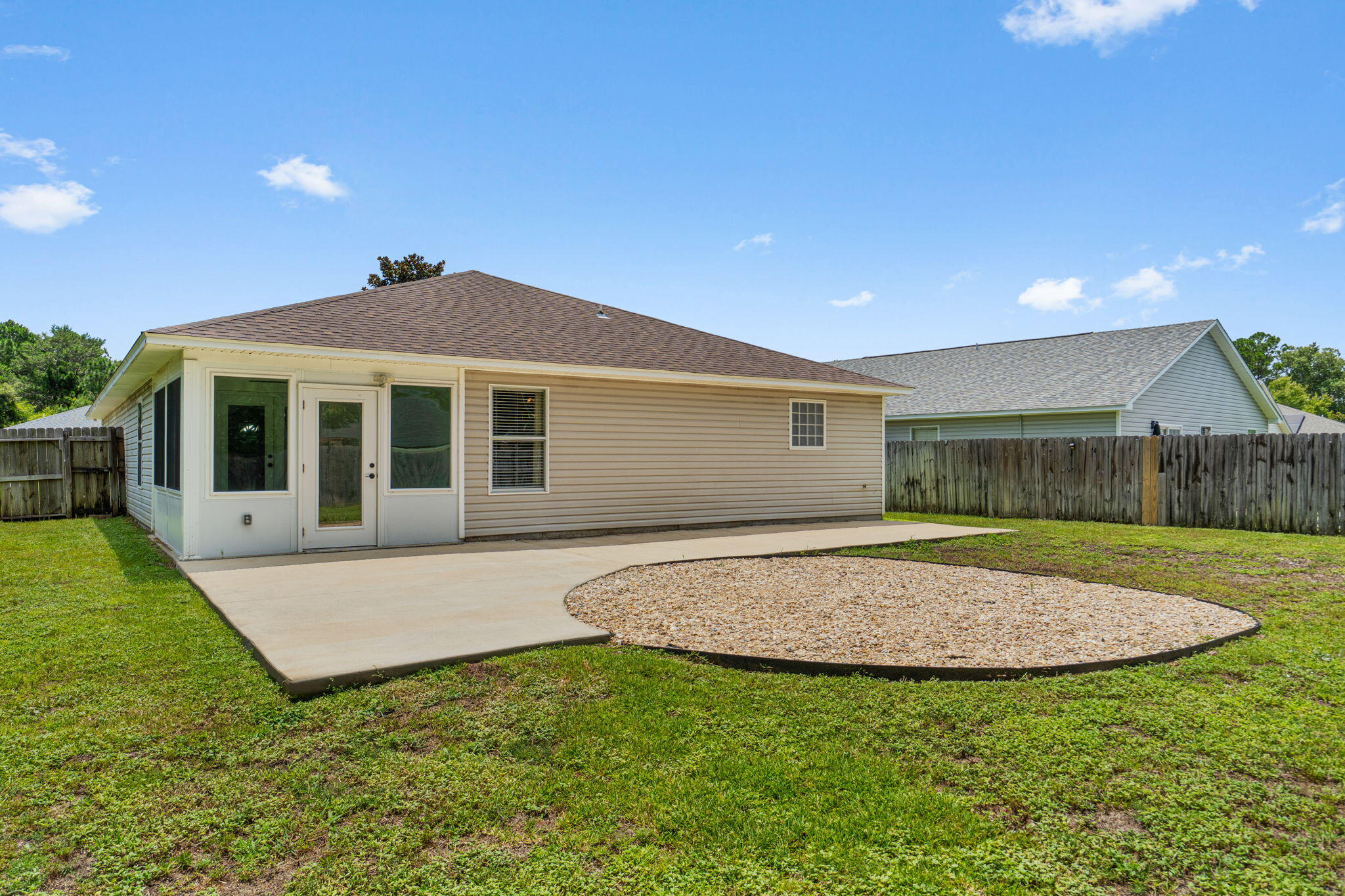 HIDDEN SHORES - Residential