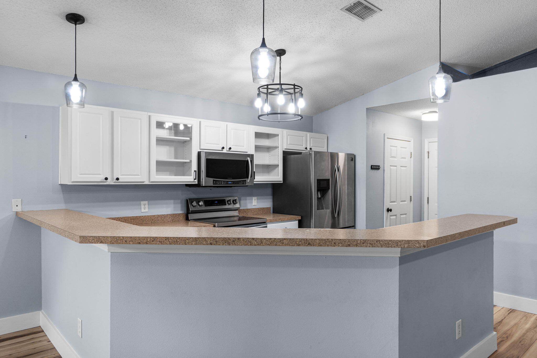 HIDDEN SHORES - Residential