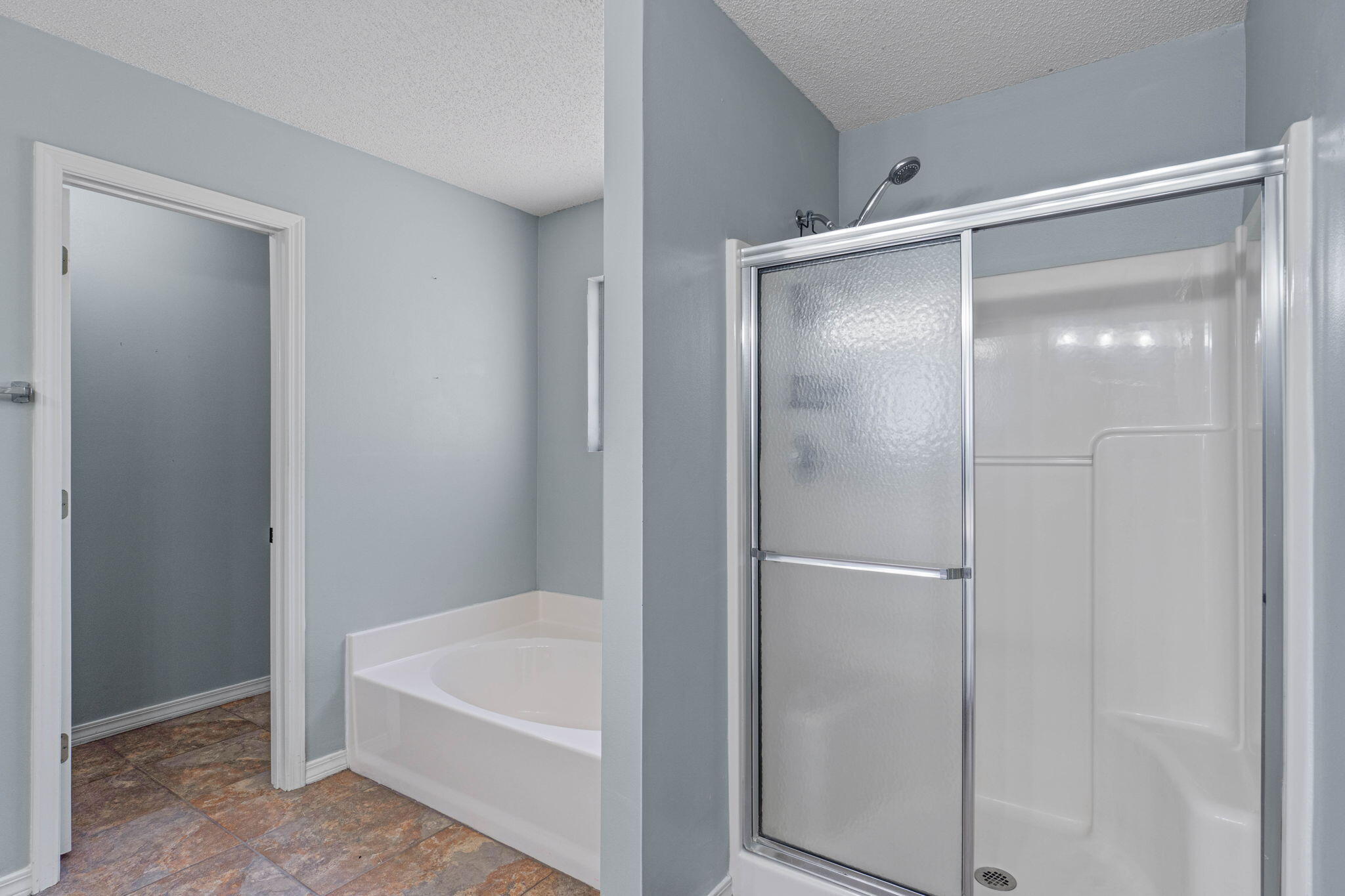 HIDDEN SHORES - Residential