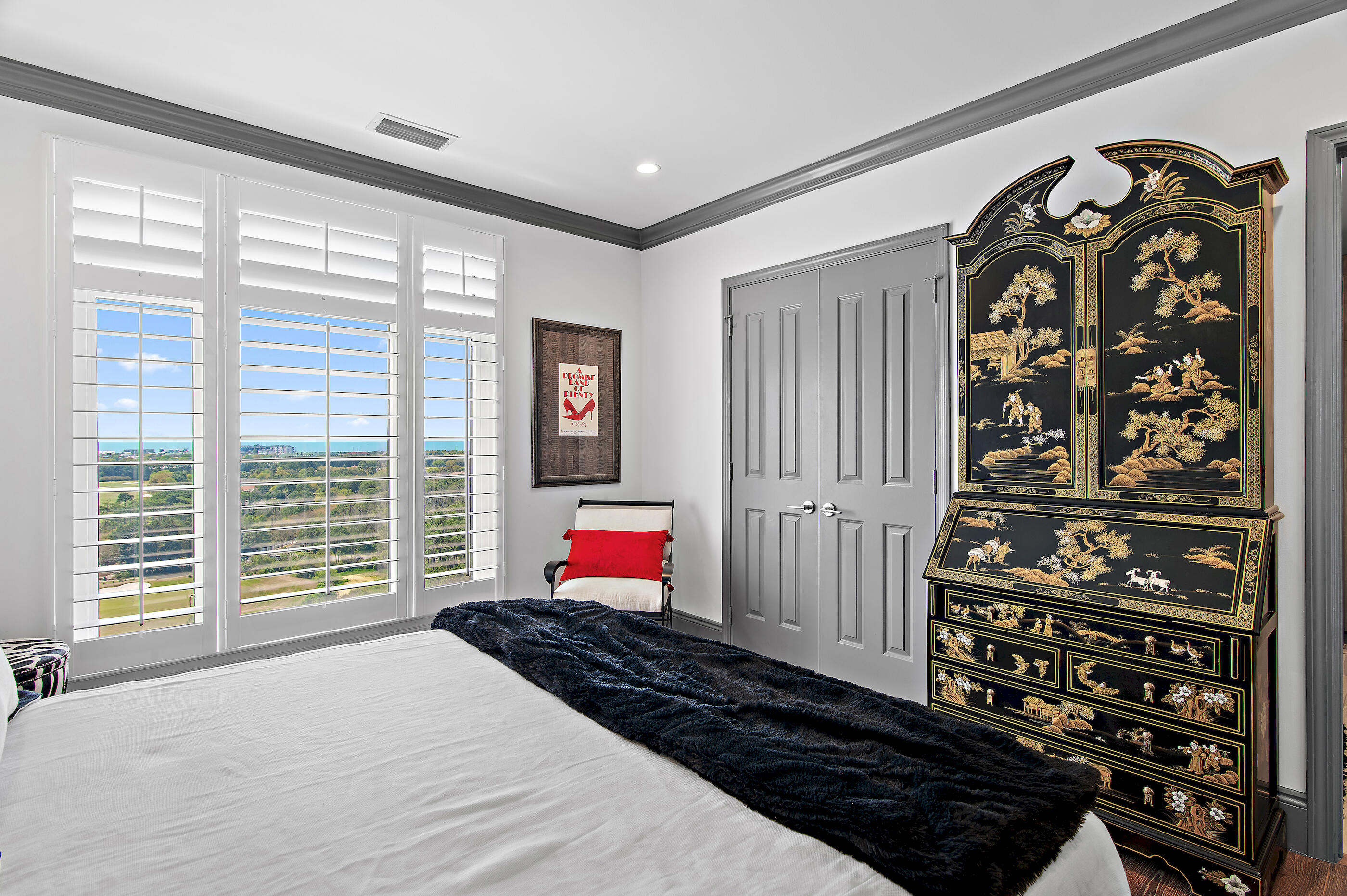 ONE WATER PLACE AT KELLY PLANTATION - Residential