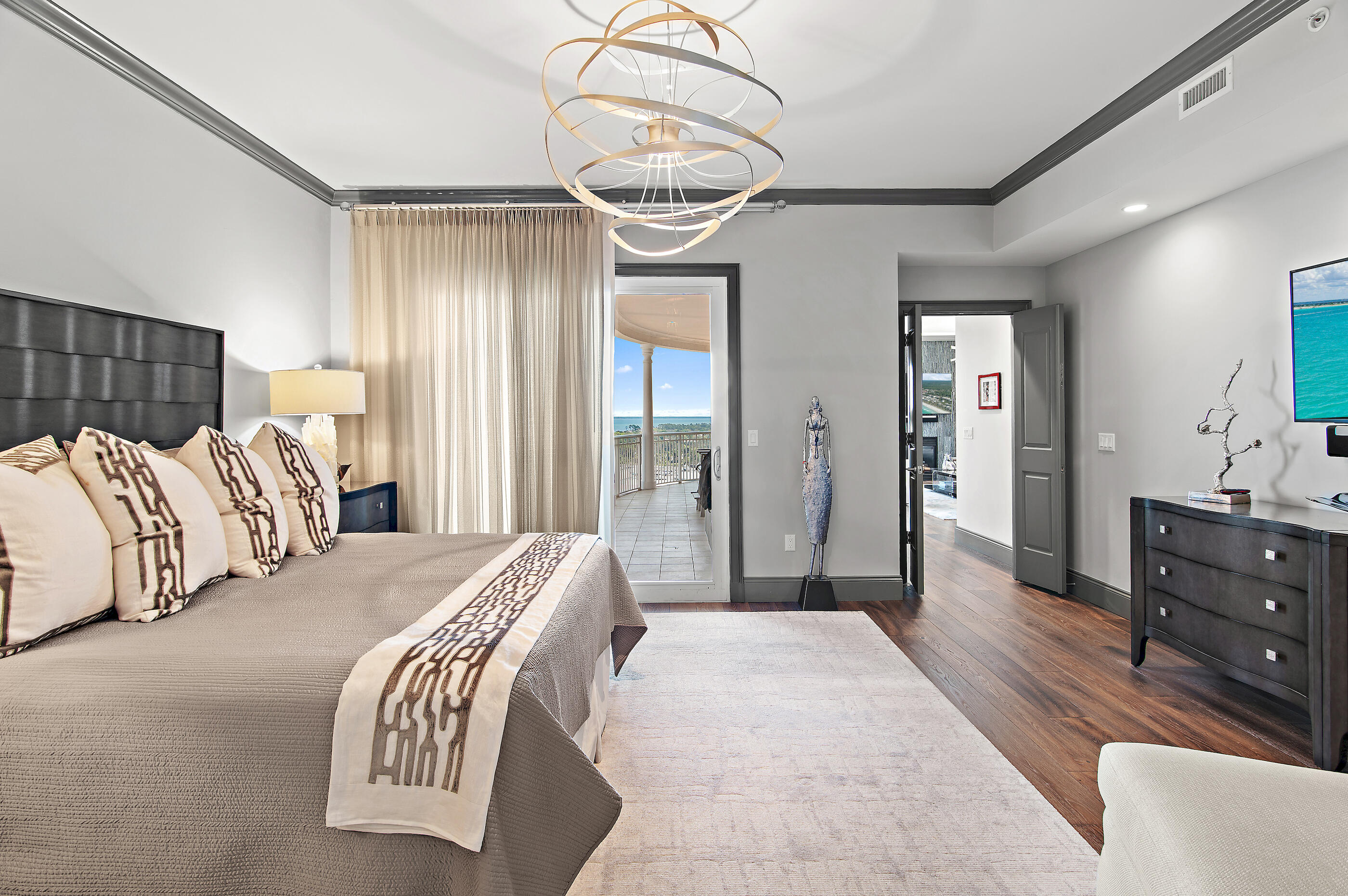 ONE WATER PLACE AT KELLY PLANTATION - Residential