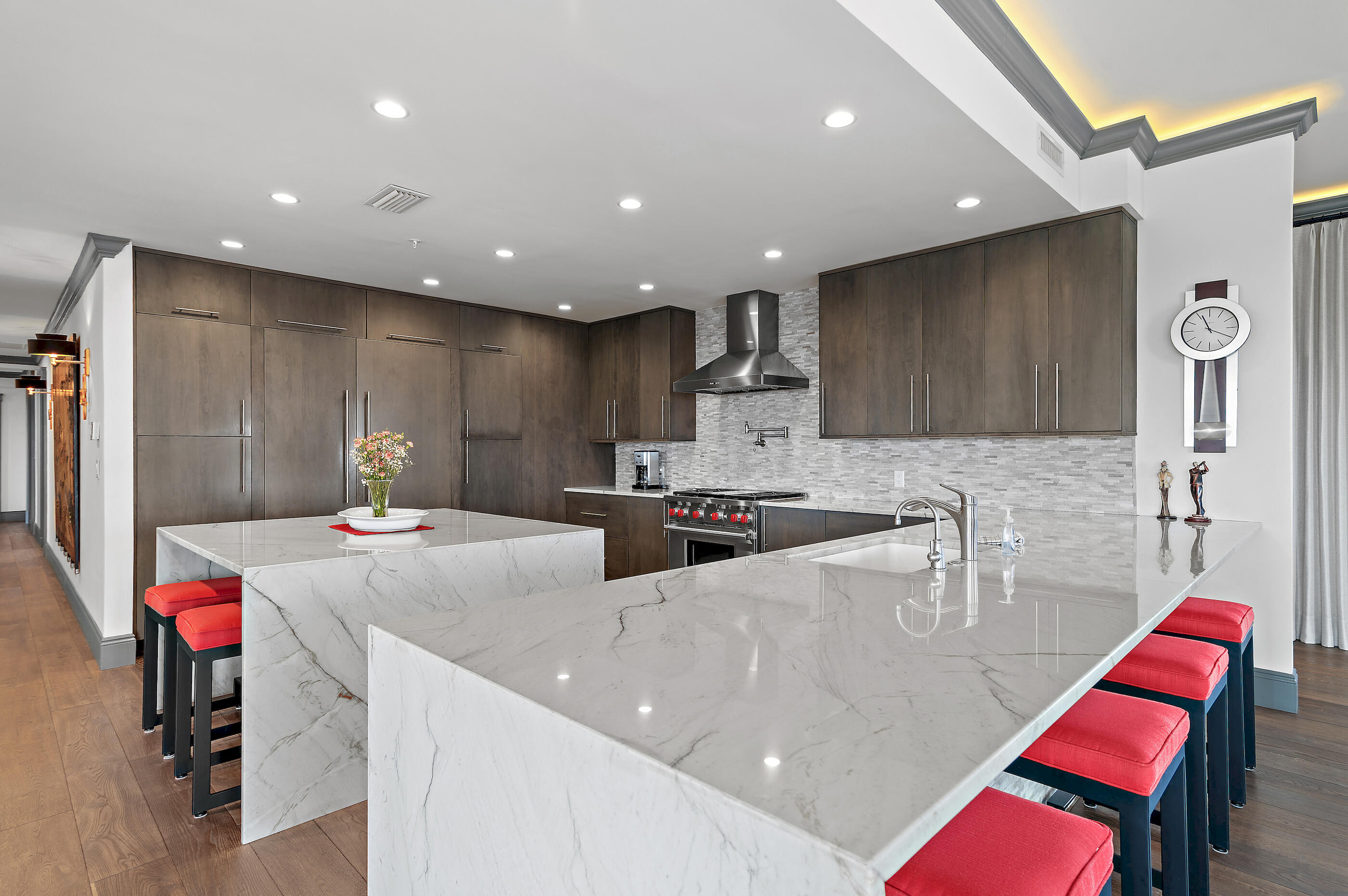 ONE WATER PLACE AT KELLY PLANTATION - Residential