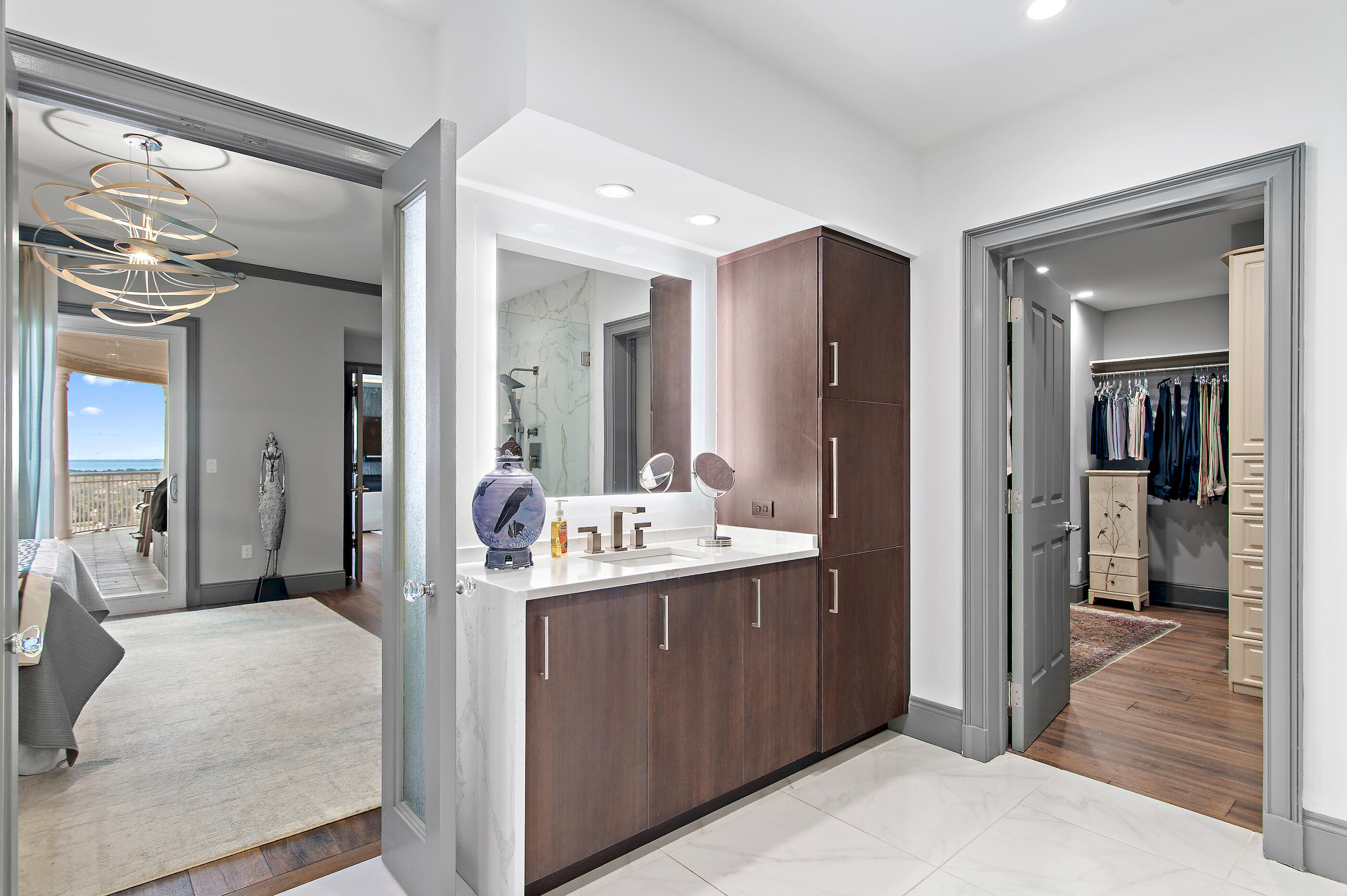 ONE WATER PLACE AT KELLY PLANTATION - Residential