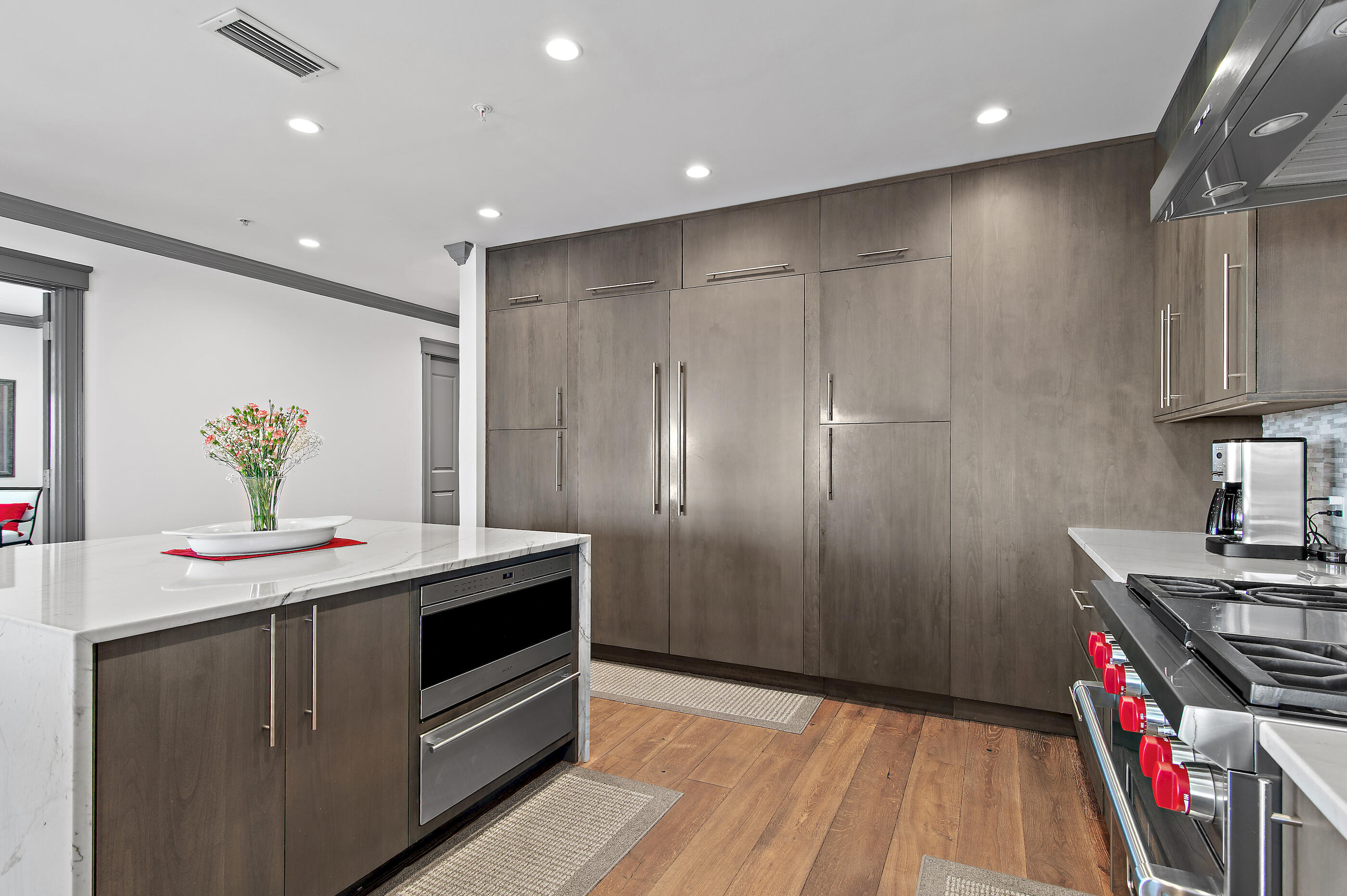 ONE WATER PLACE AT KELLY PLANTATION - Residential