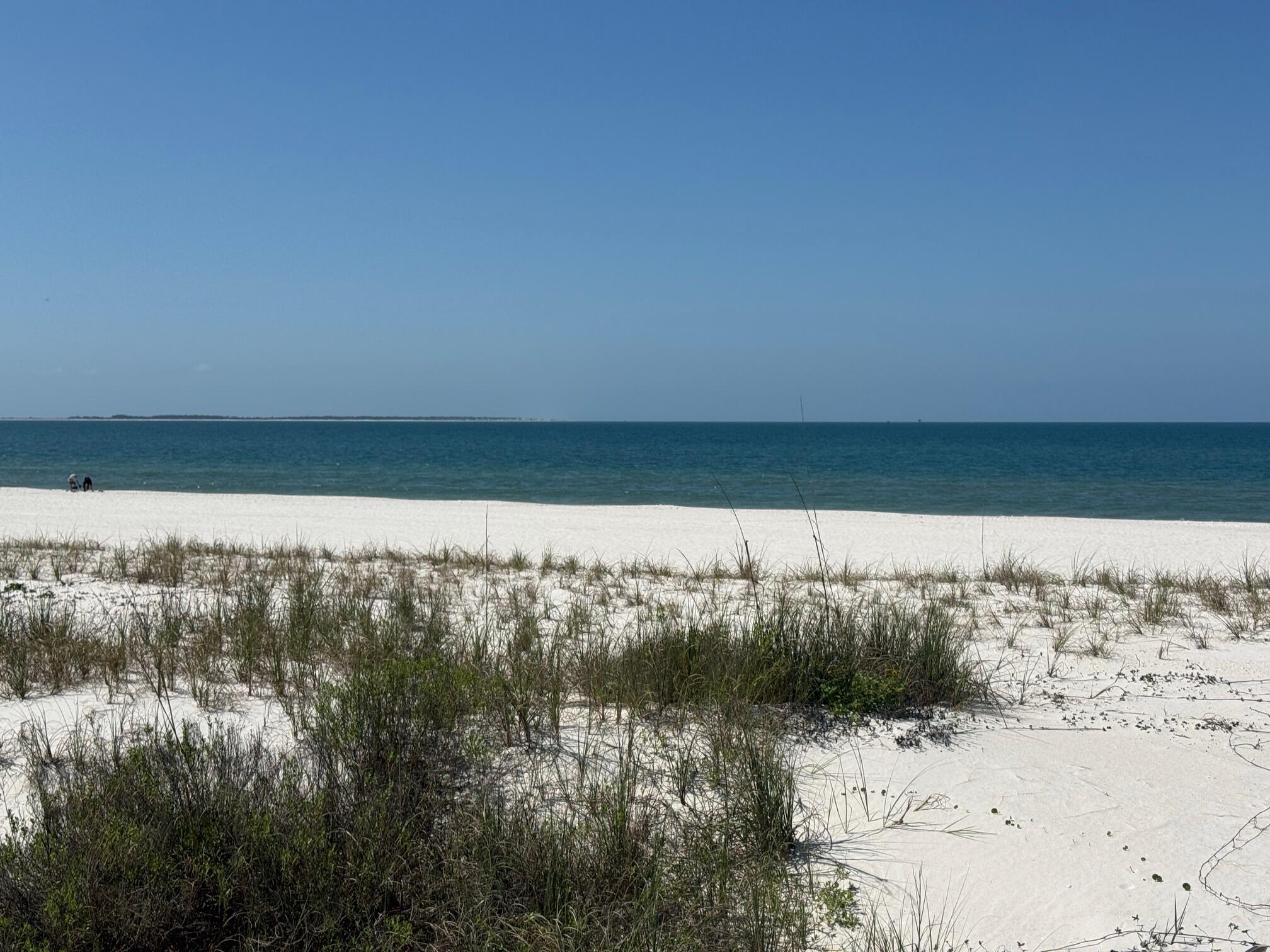 NO RECORDED SUBDIVISION - Land