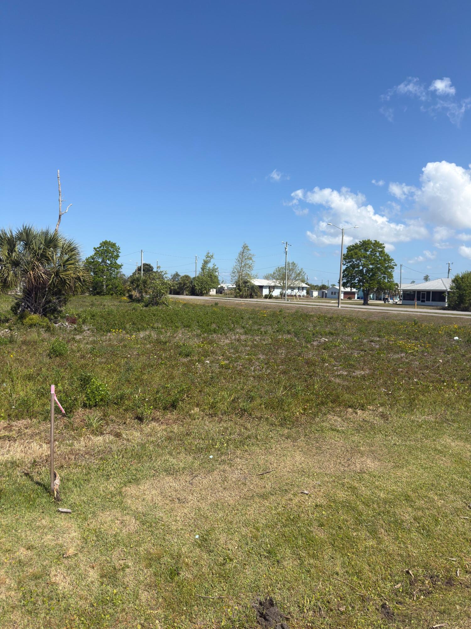 NO RECORDED SUBDIVISION - Land