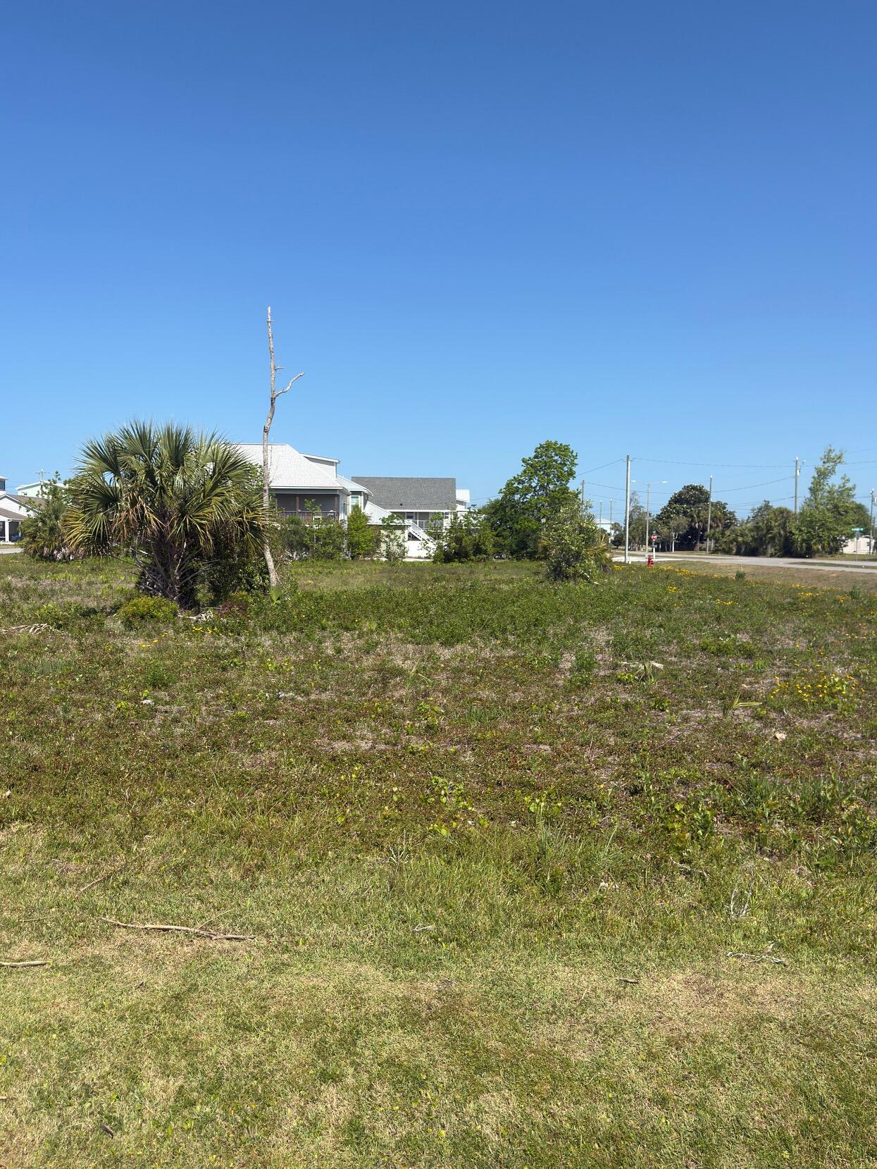 NO RECORDED SUBDIVISION - Land