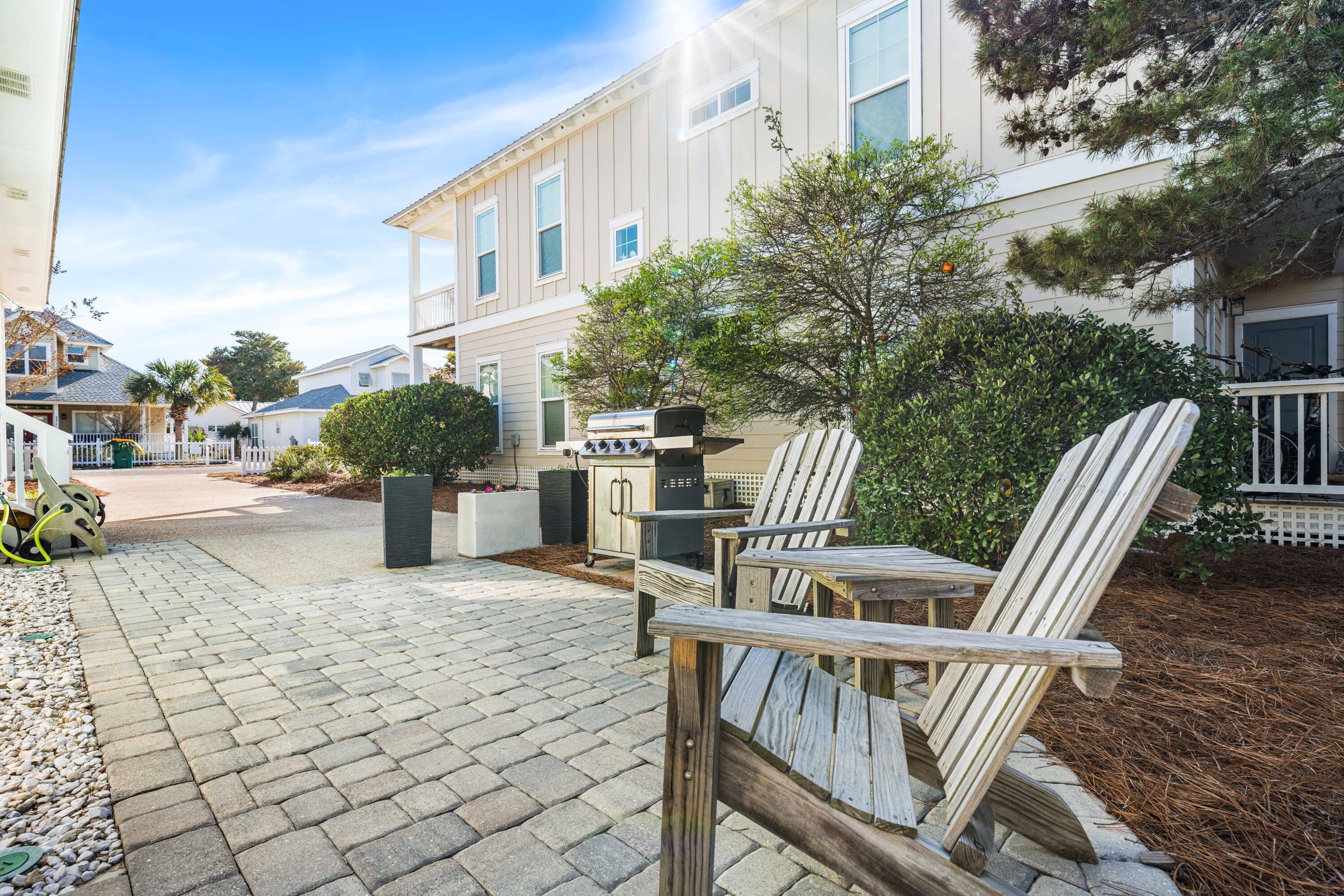 CRYSTAL BEACH COTTAGES - Residential