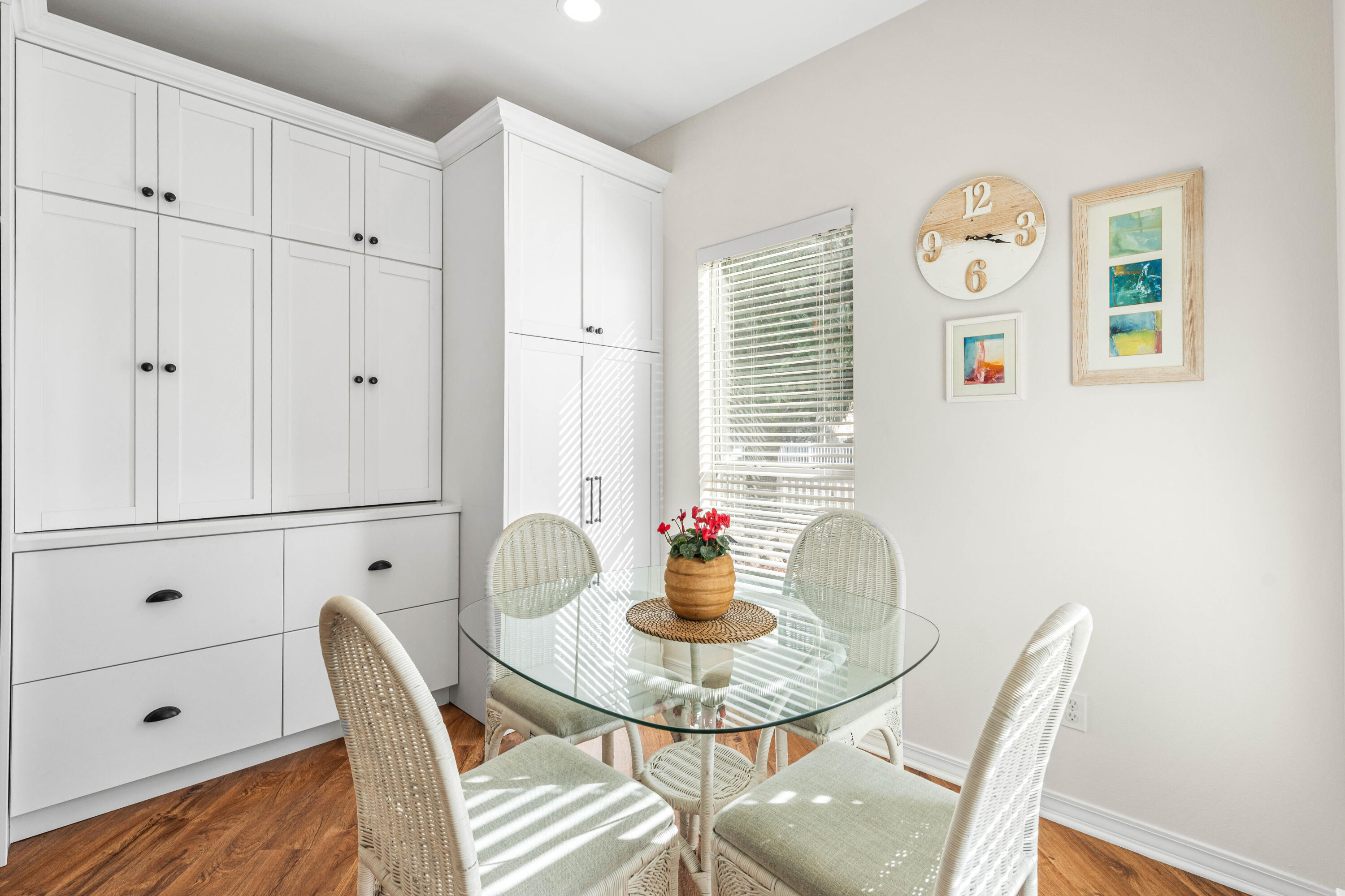 CRYSTAL BEACH COTTAGES - Residential