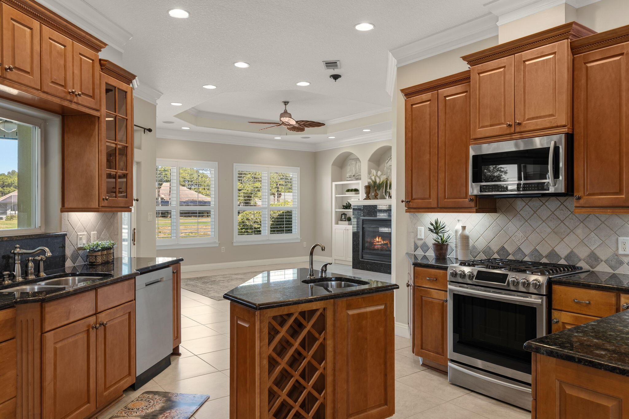 EMERALD BAY PH 1A - Residential