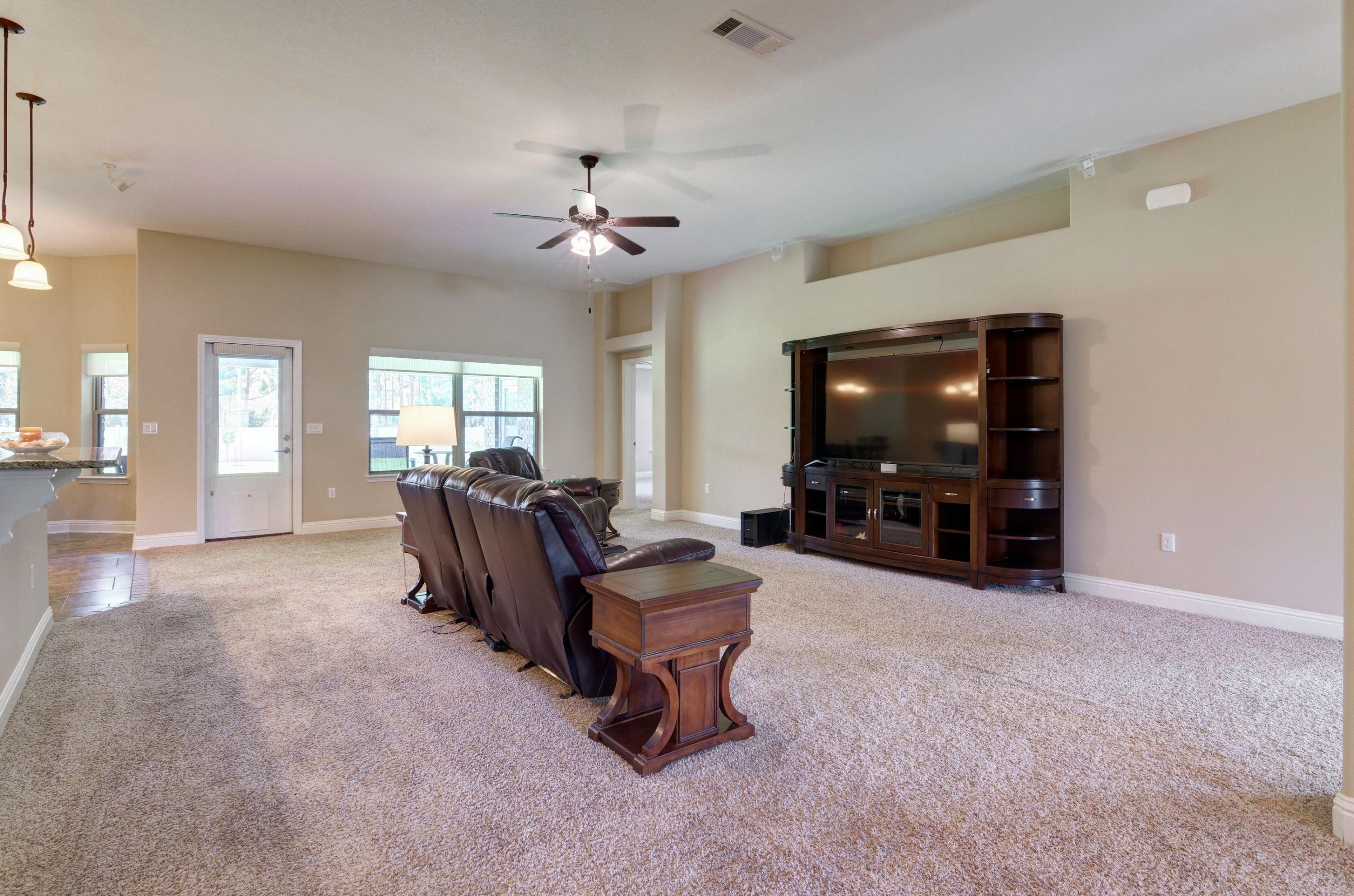 HOLLEY BY THE SEA - Residential