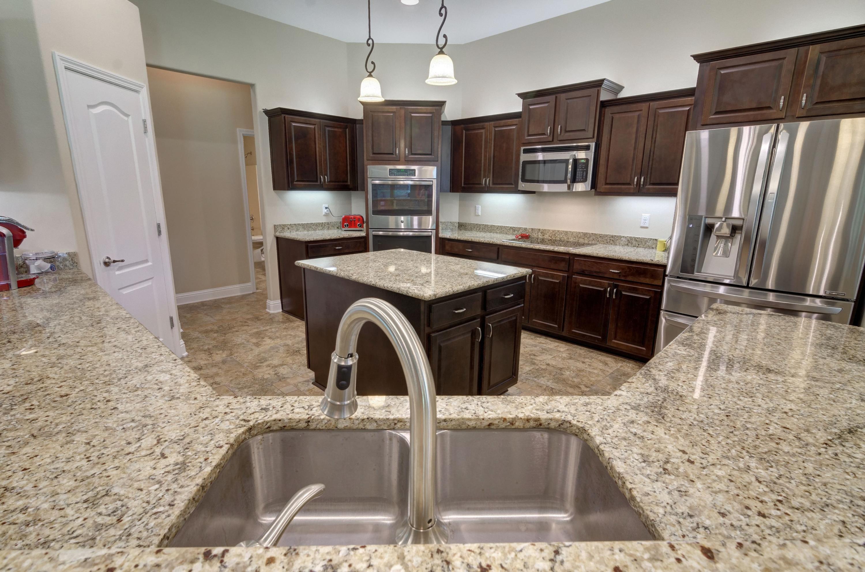 HOLLEY BY THE SEA - Residential