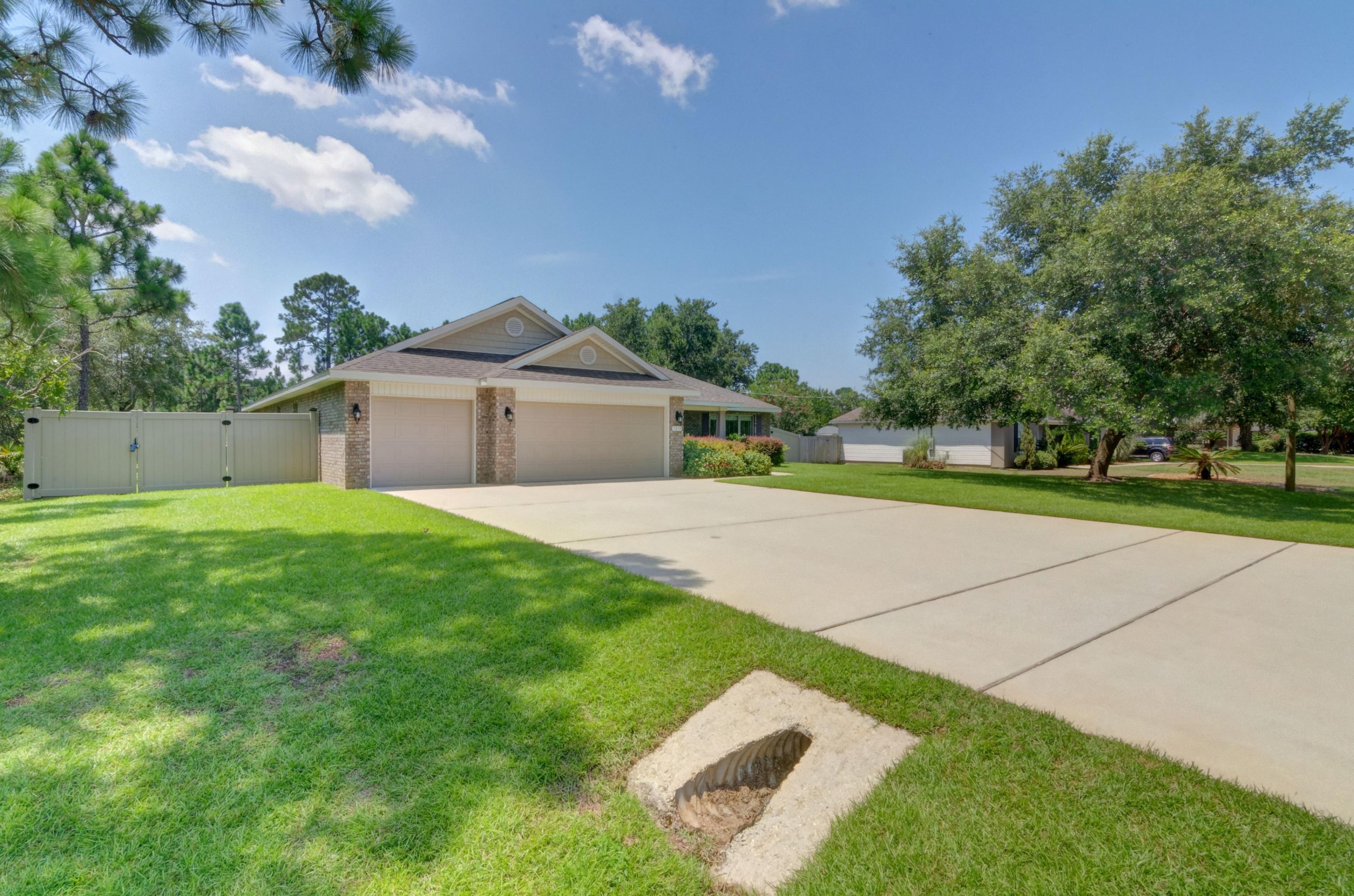 HOLLEY BY THE SEA - Residential