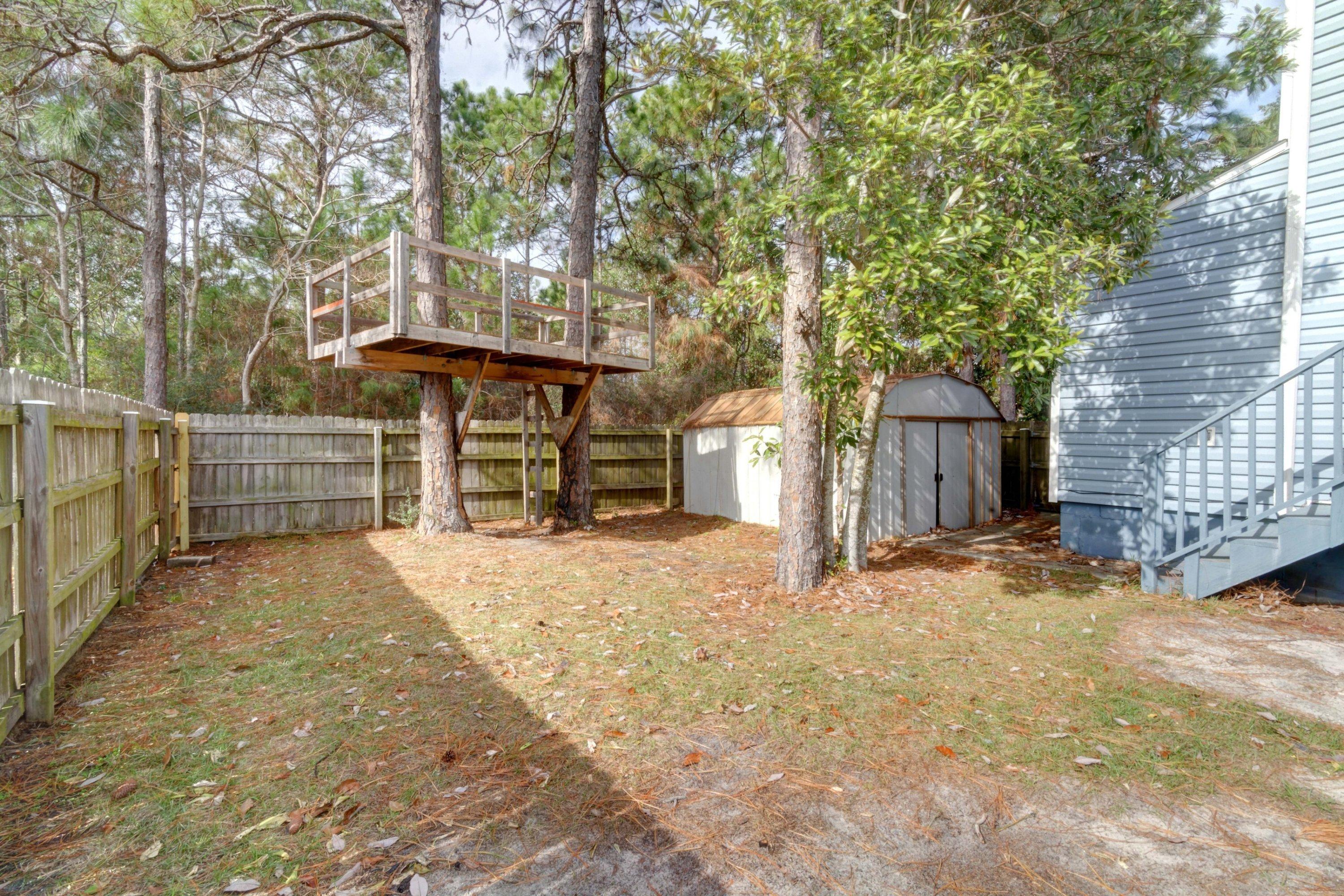 EAST BAY RIVER ESTATES - Residential