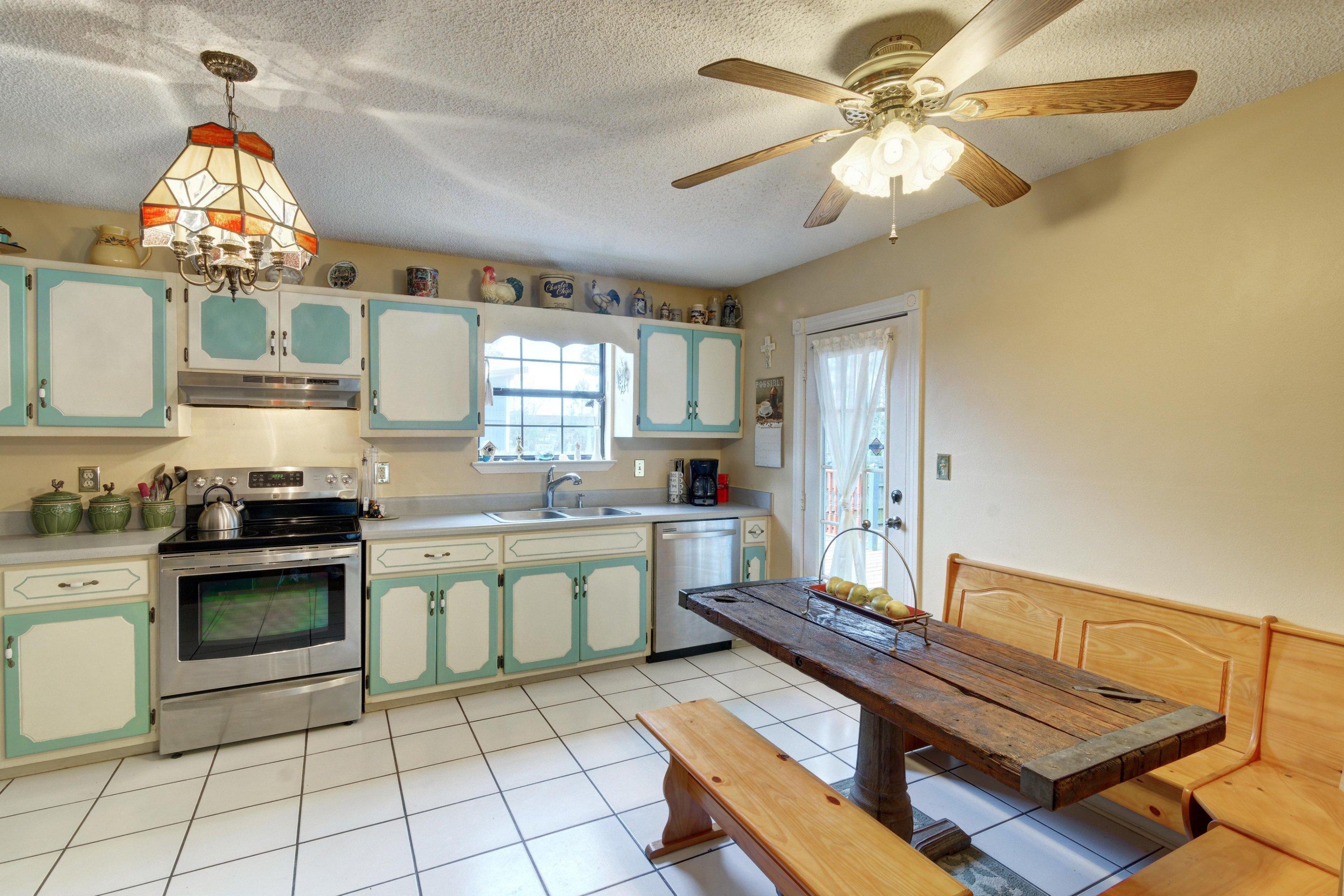 EAST BAY RIVER ESTATES - Residential