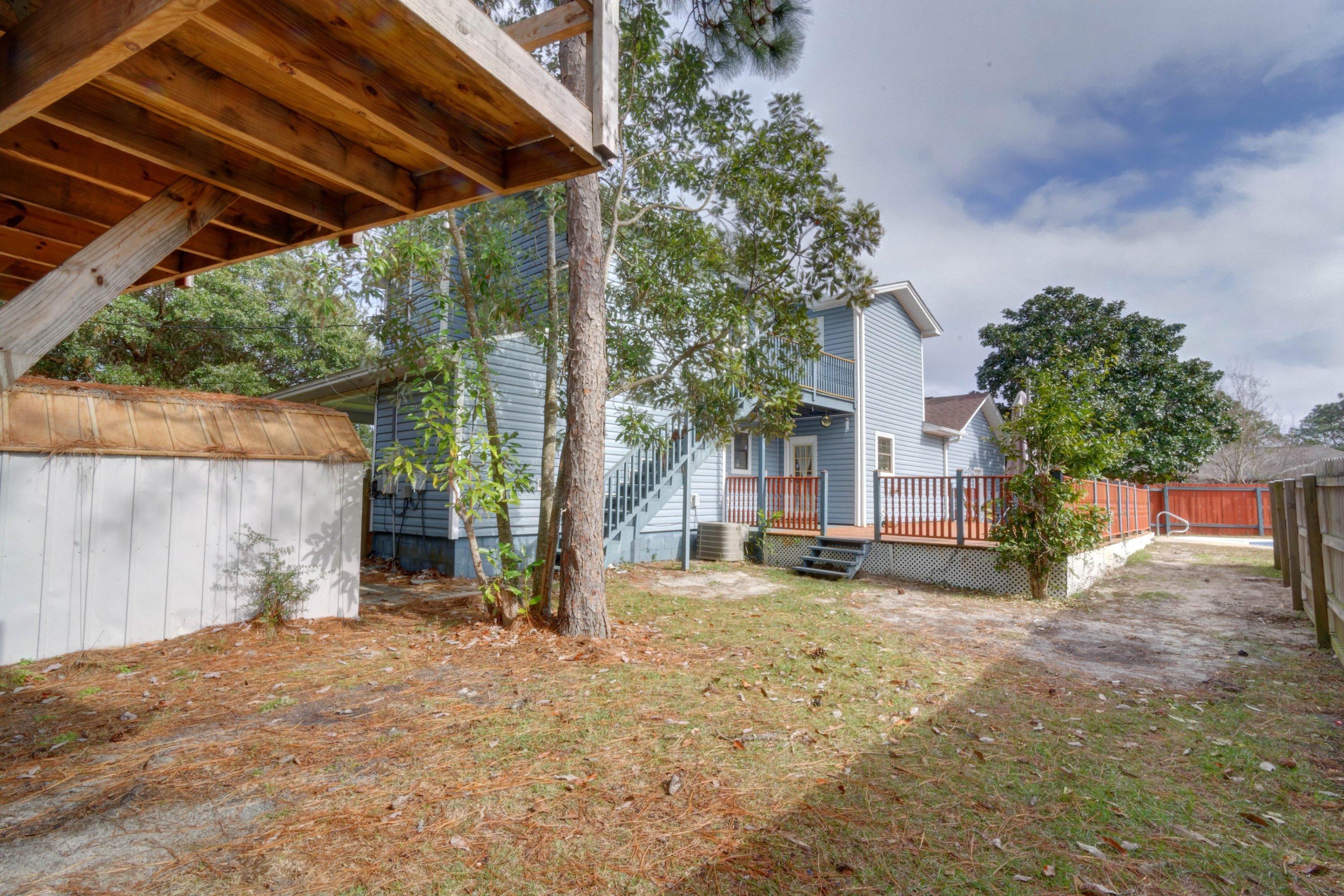 EAST BAY RIVER ESTATES - Residential