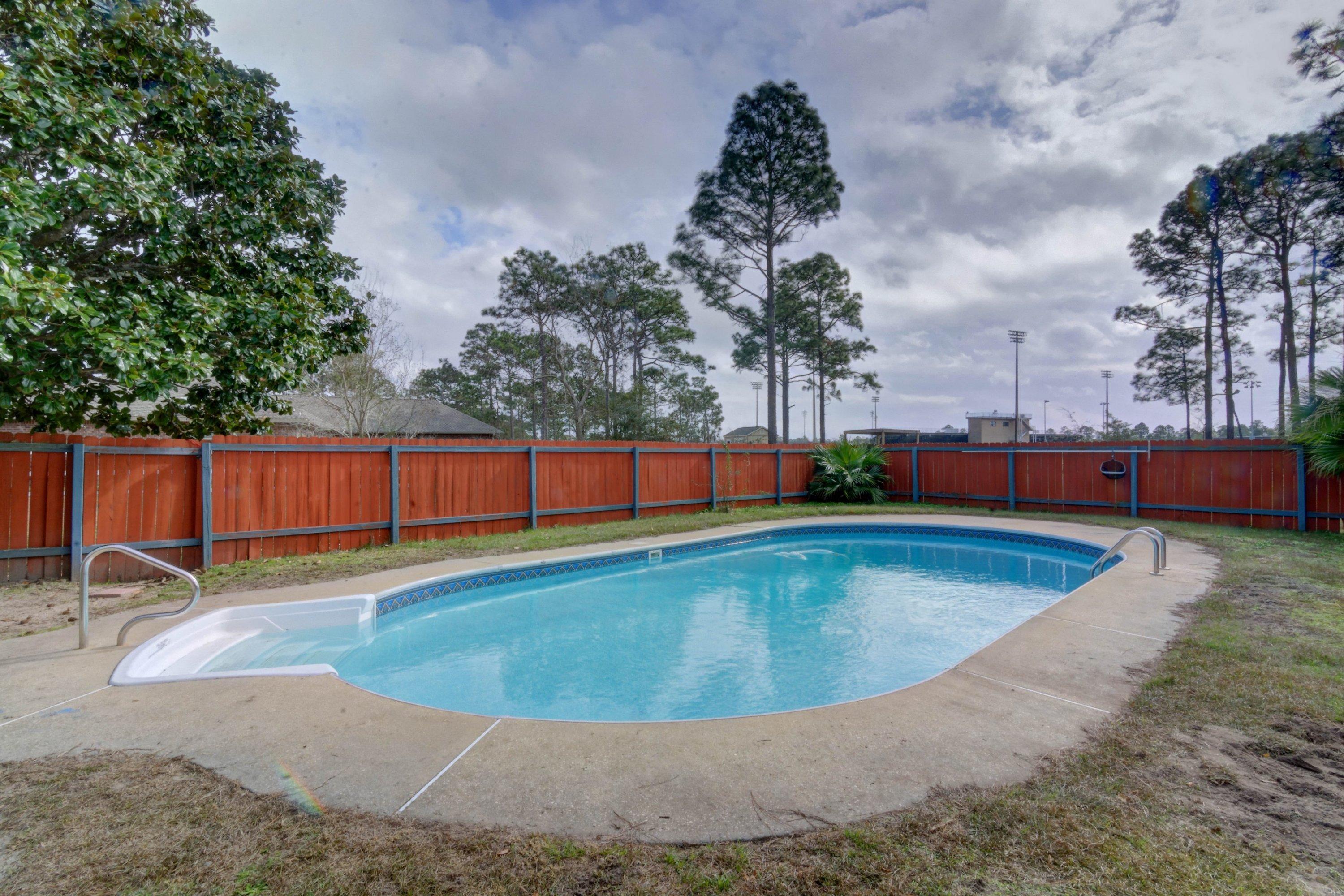 EAST BAY RIVER ESTATES - Residential